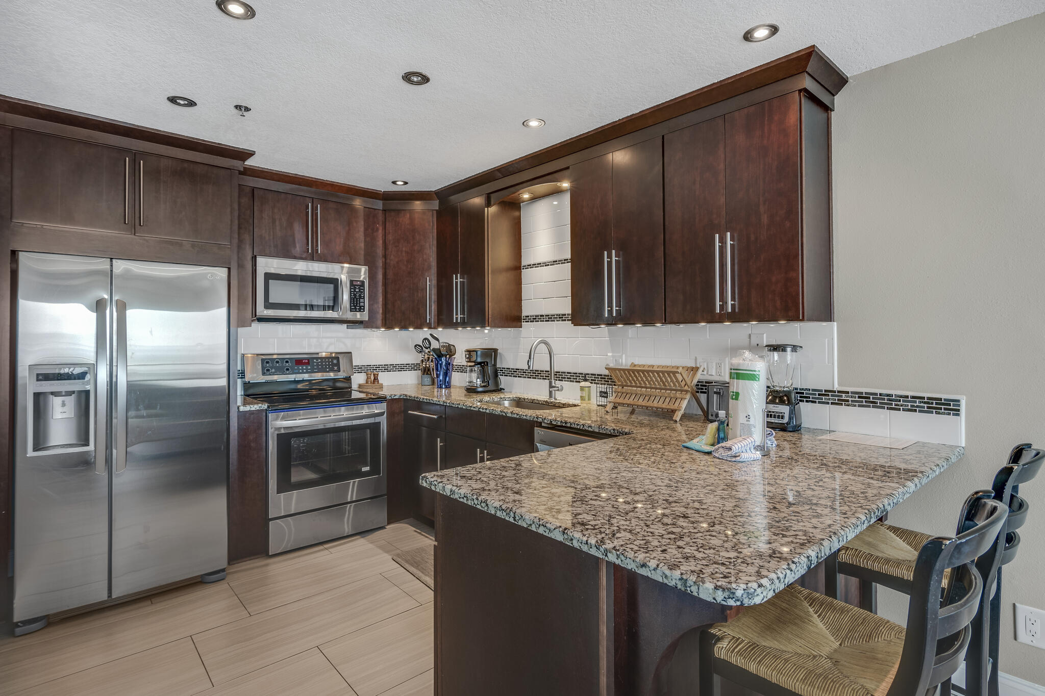 COMMODORE'S RETREAT LIMITED CONDO - Residential