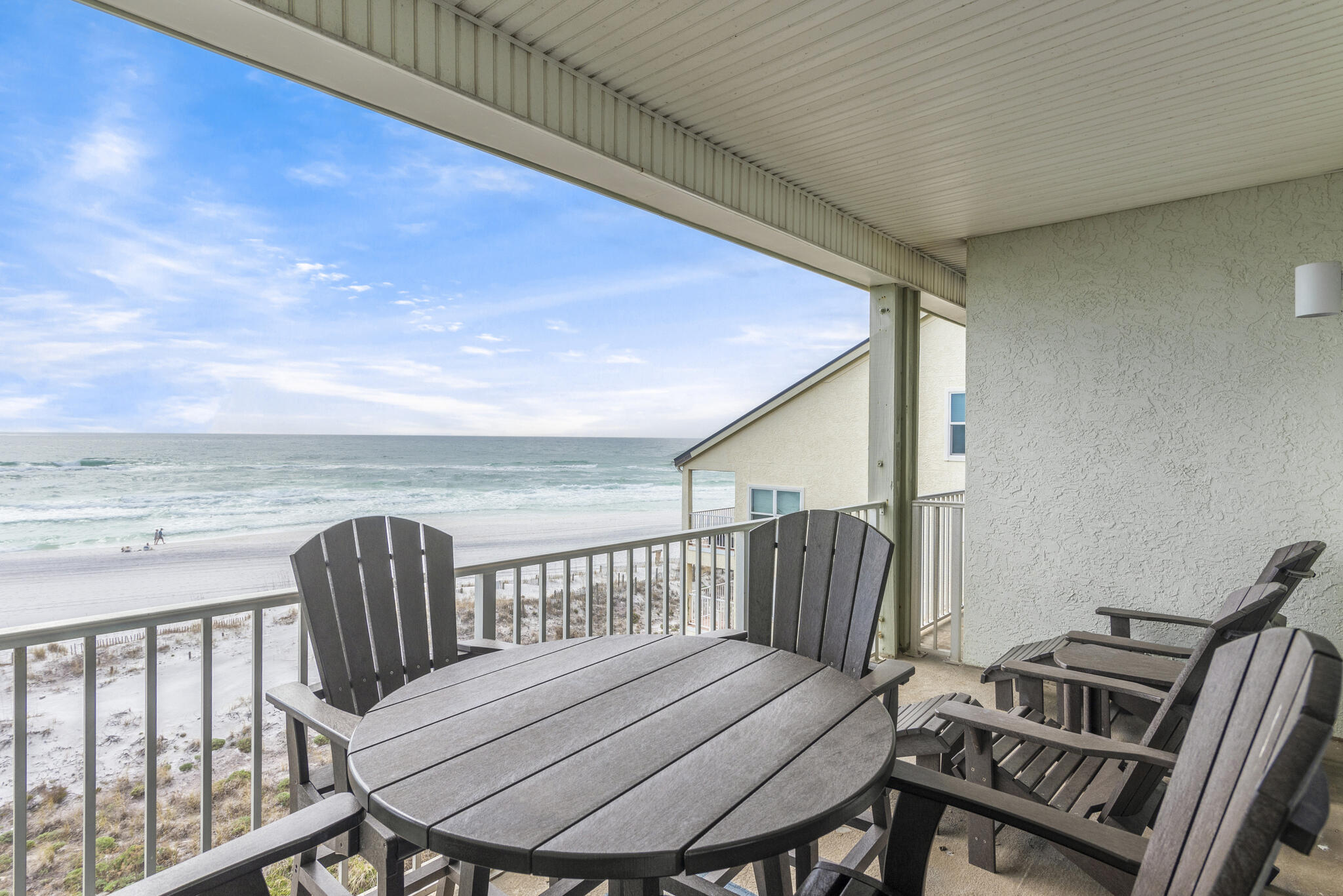 COMMODORE'S RETREAT LIMITED CONDO - Residential