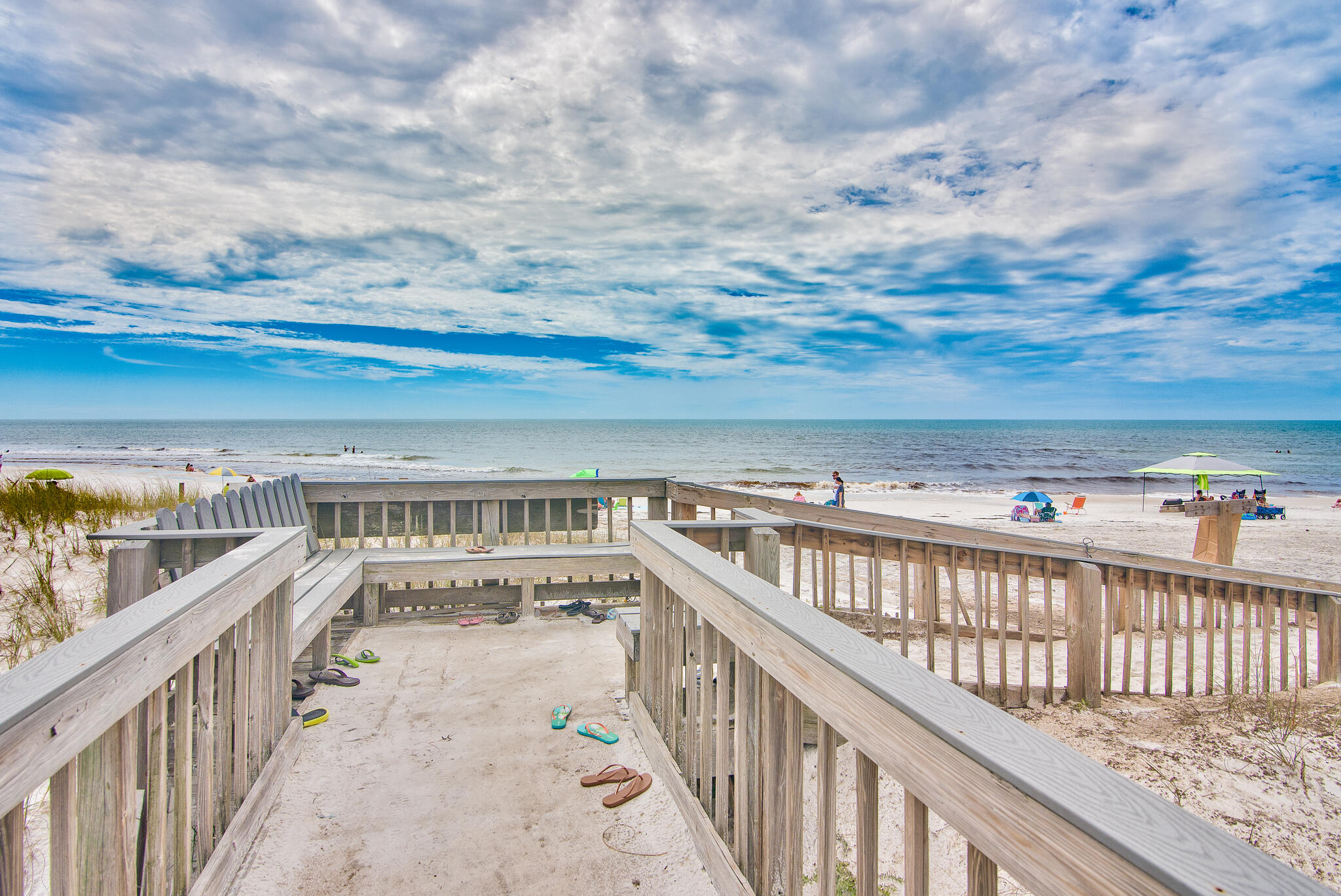 COMMODORE'S RETREAT LIMITED CONDO - Residential
