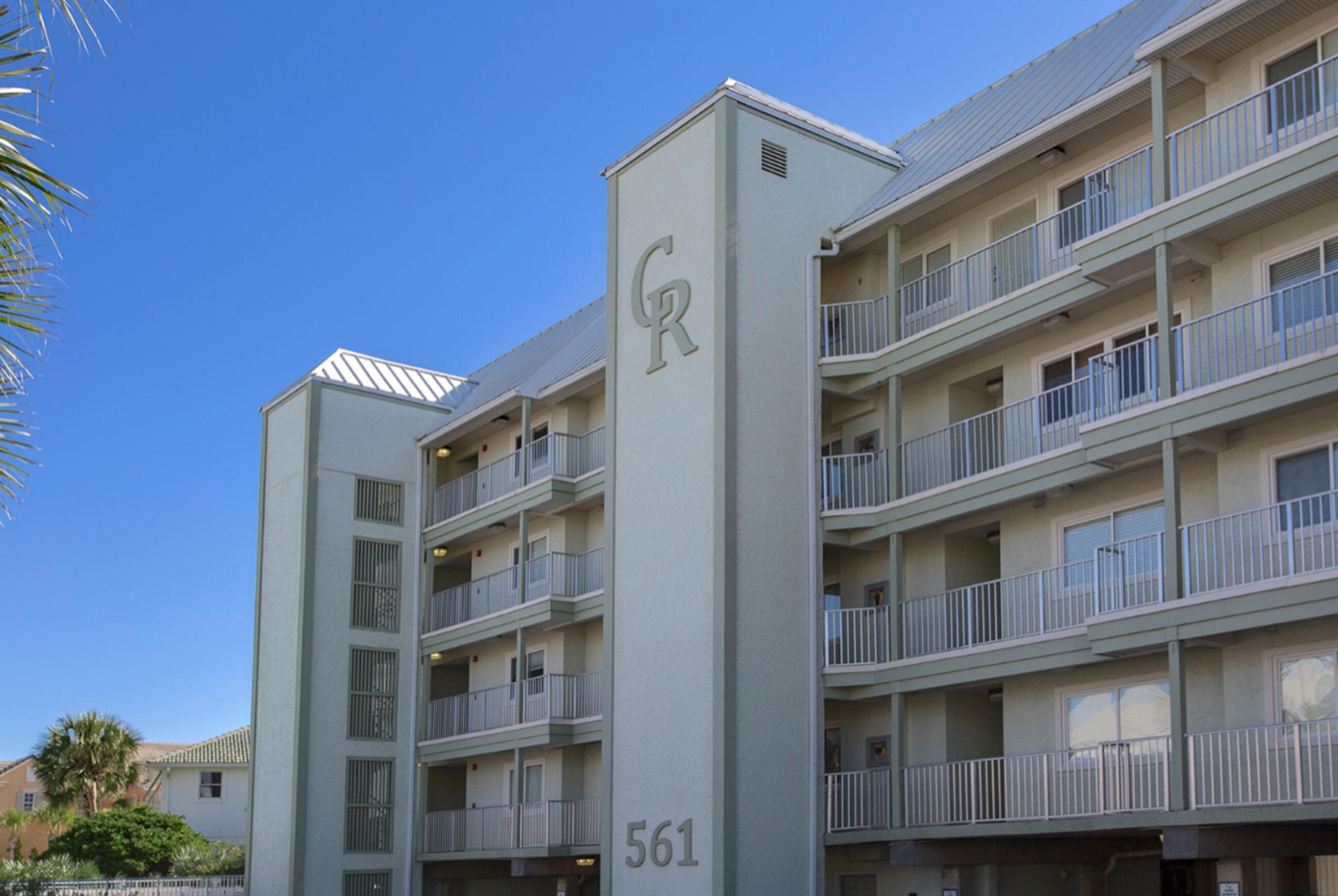 COMMODORE'S RETREAT LIMITED CONDO - Residential