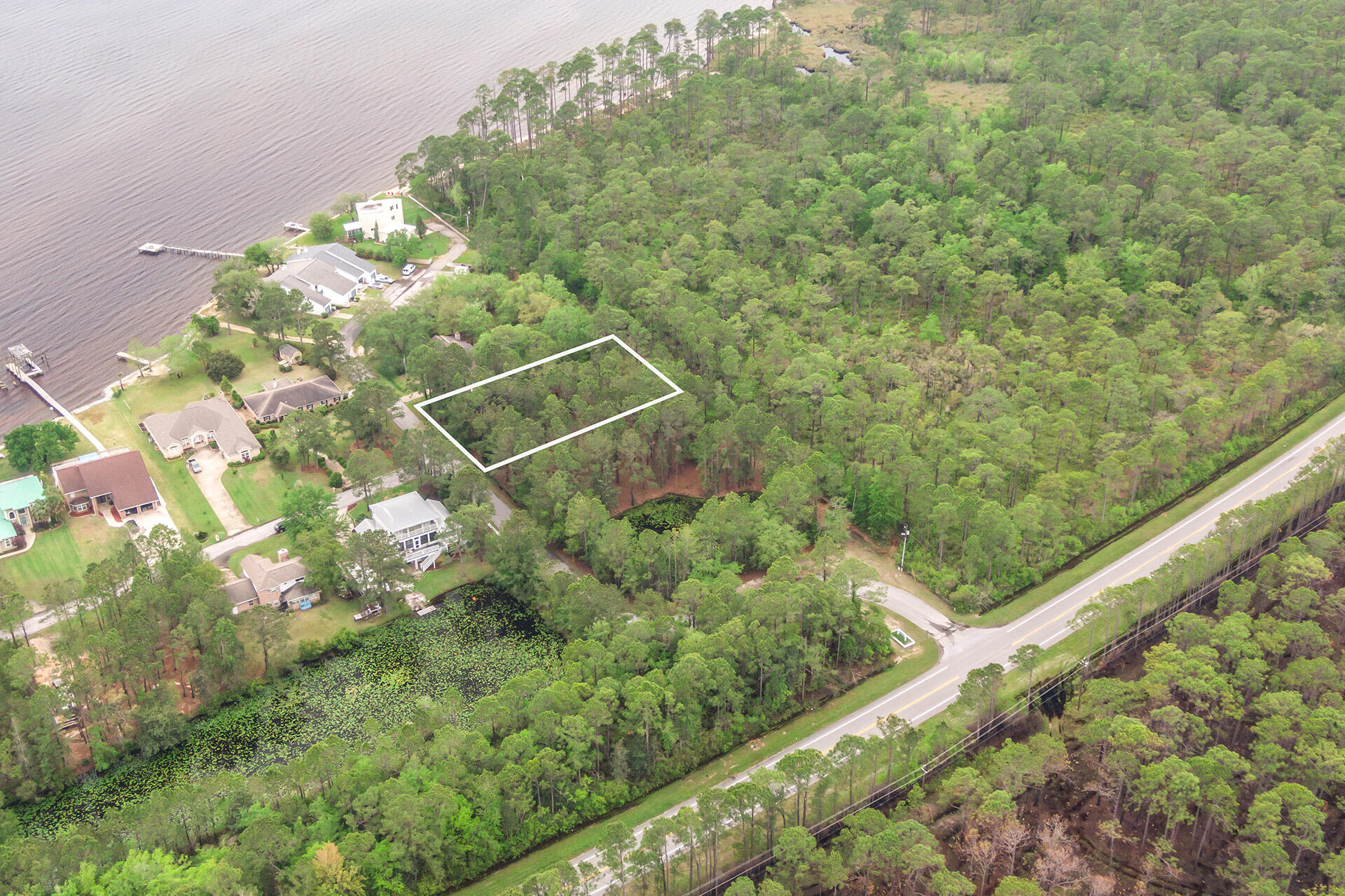 DOLPHIN COVE ESTATES - Land