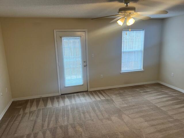 OAK PARK TOWNHOMES - Residential Lease