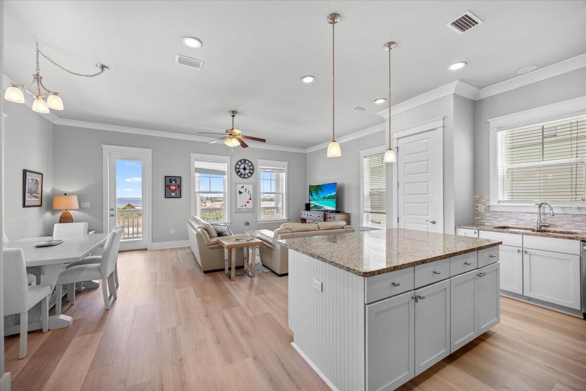 BY THE SEA - Residential