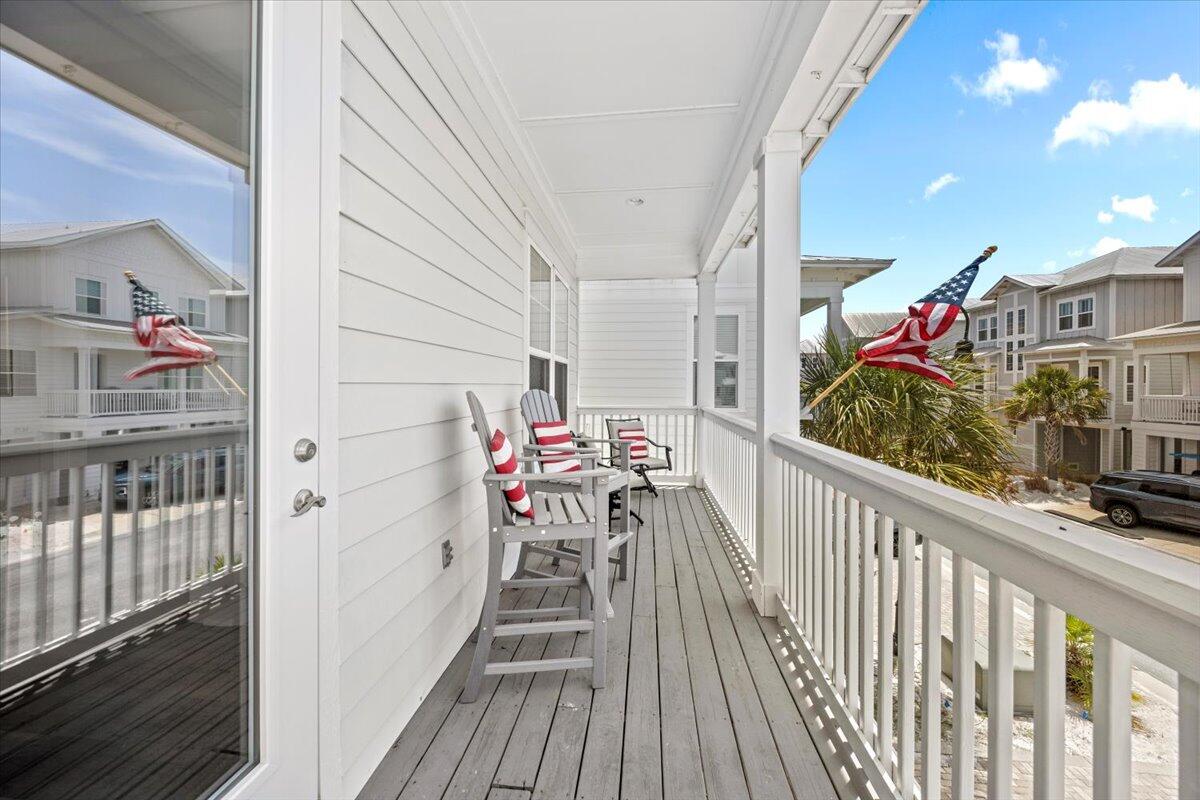 BY THE SEA - Residential
