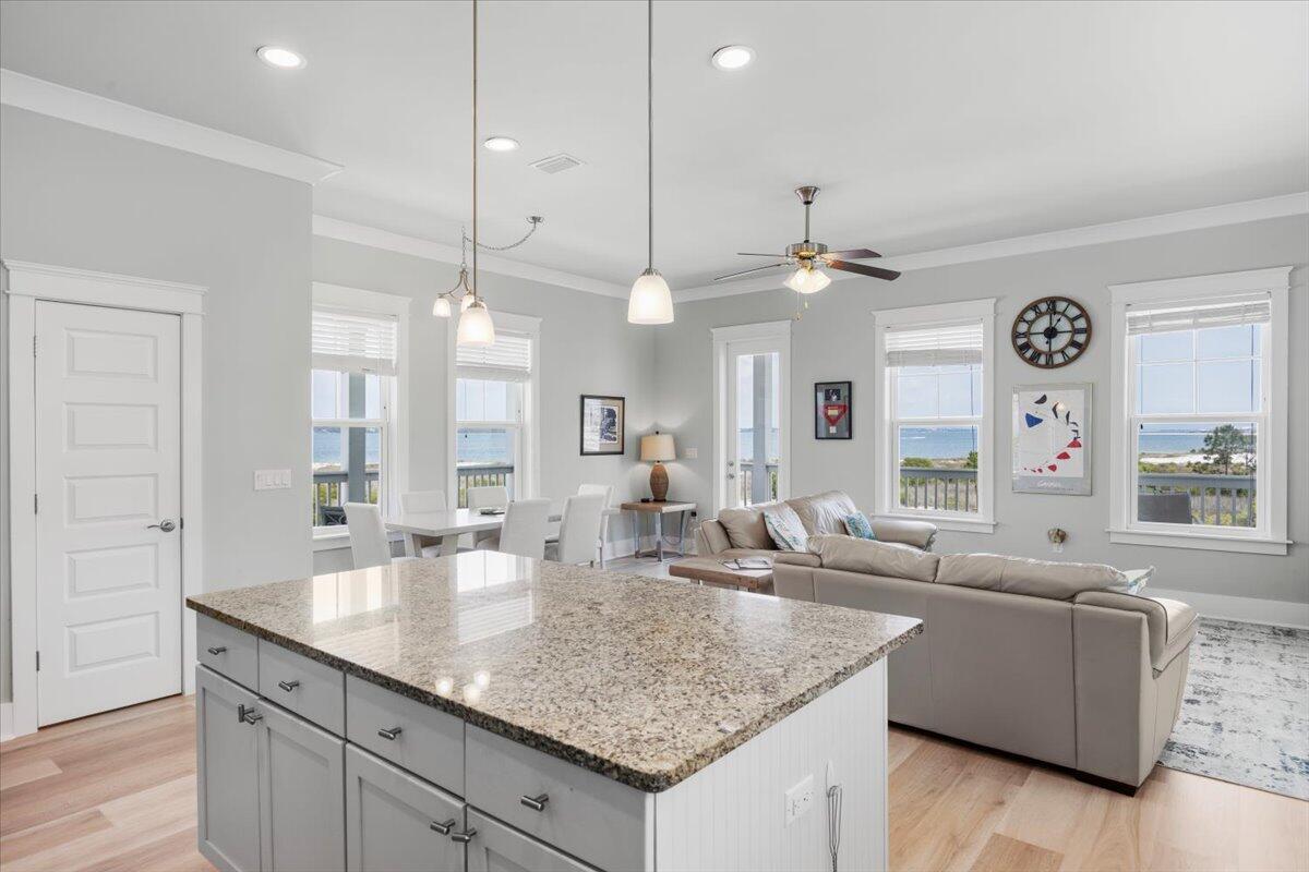 BY THE SEA - Residential
