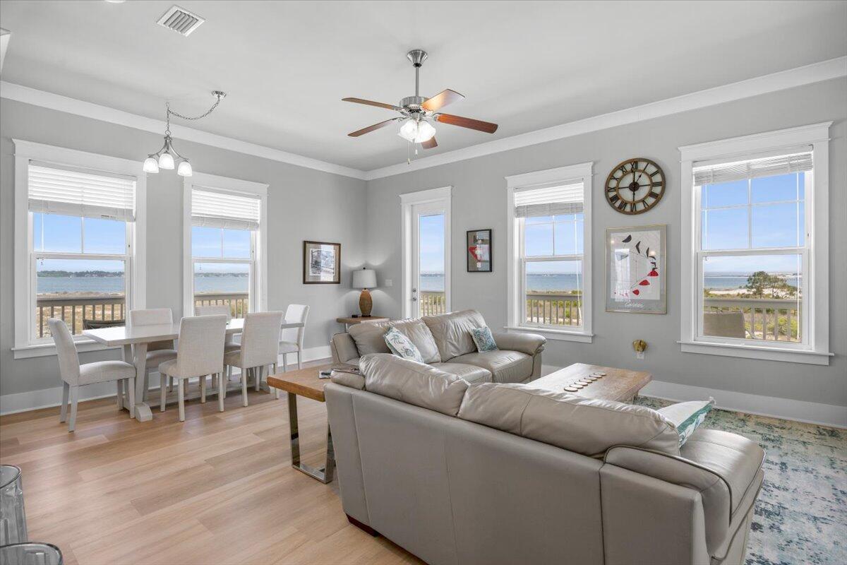 BY THE SEA - Residential