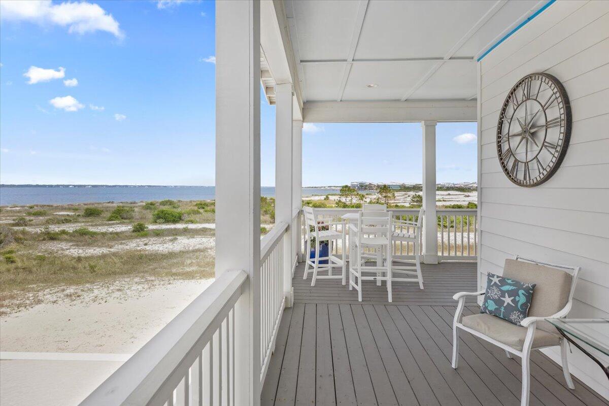 BY THE SEA - Residential