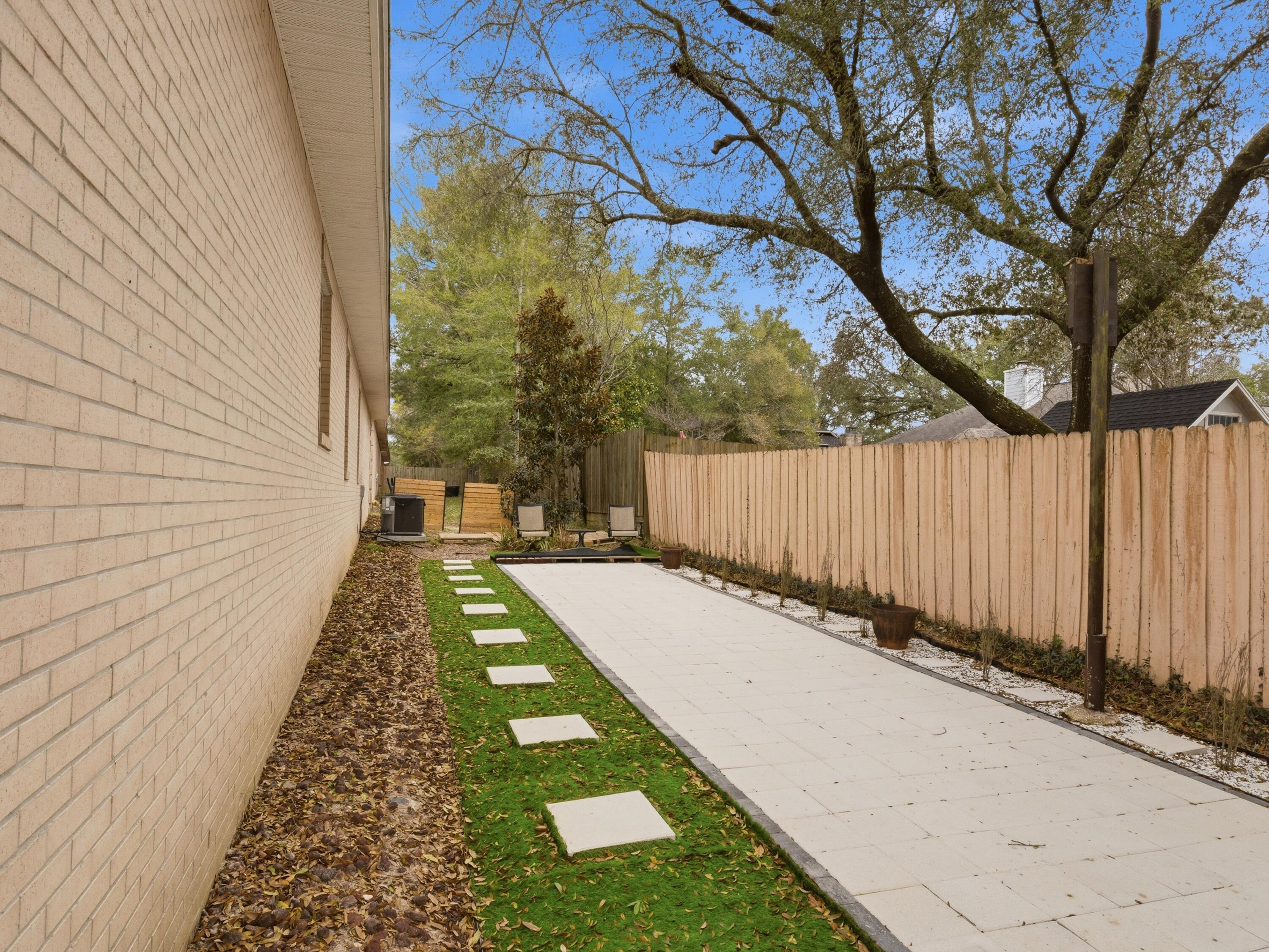 MEDITERRANEAN VILLAGE AT BLUEWATER BAY - Residential