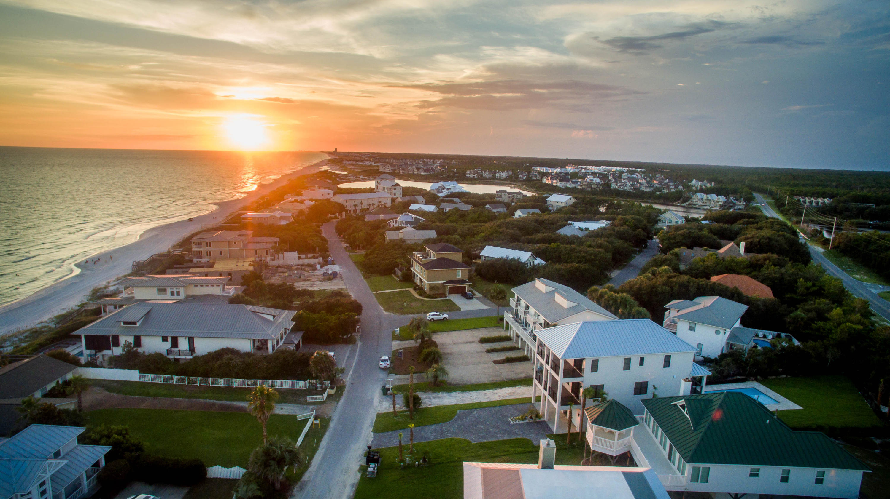 PELICAN POINTE AT CAMP CREEK - Residential