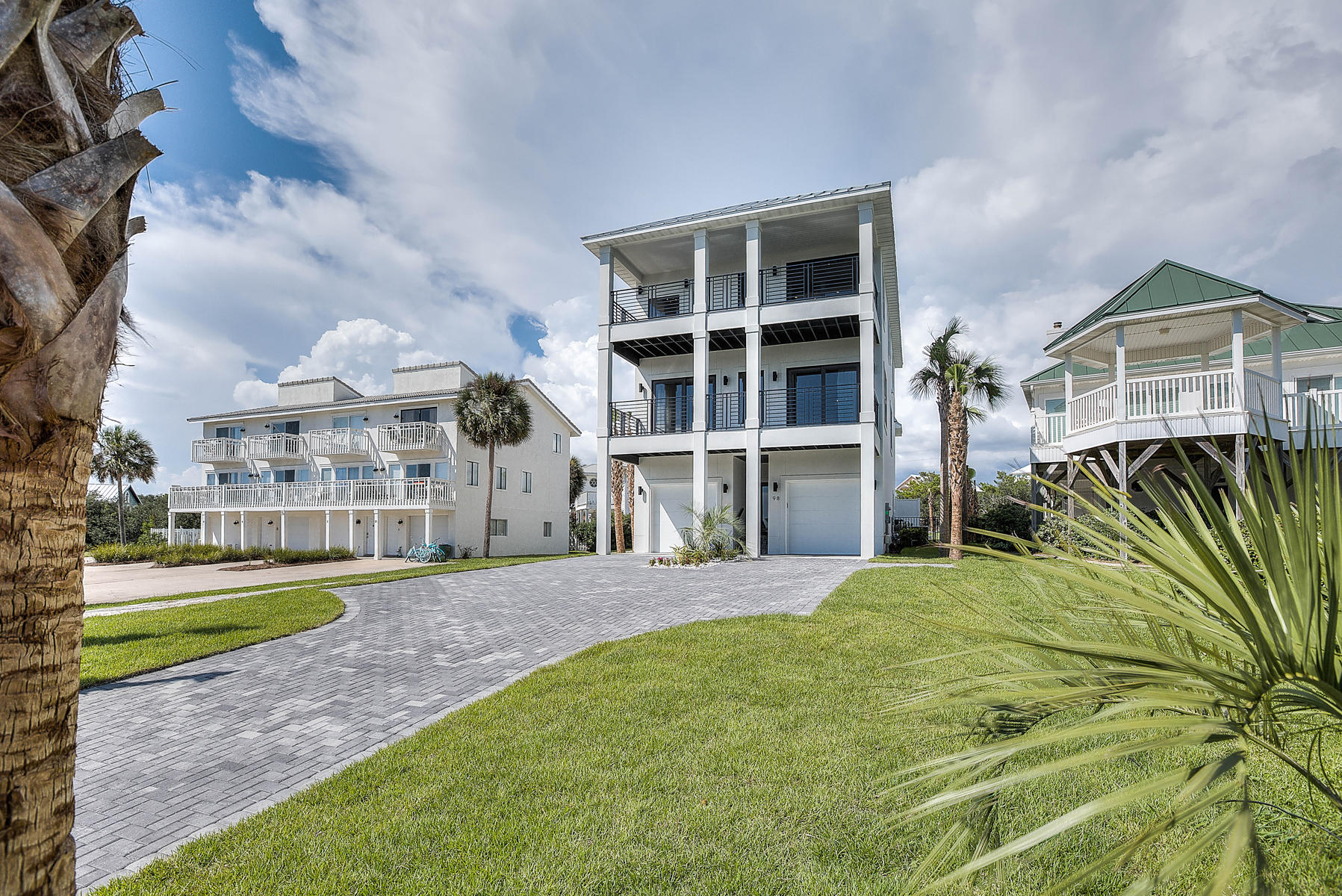 PELICAN POINTE AT CAMP CREEK - Residential