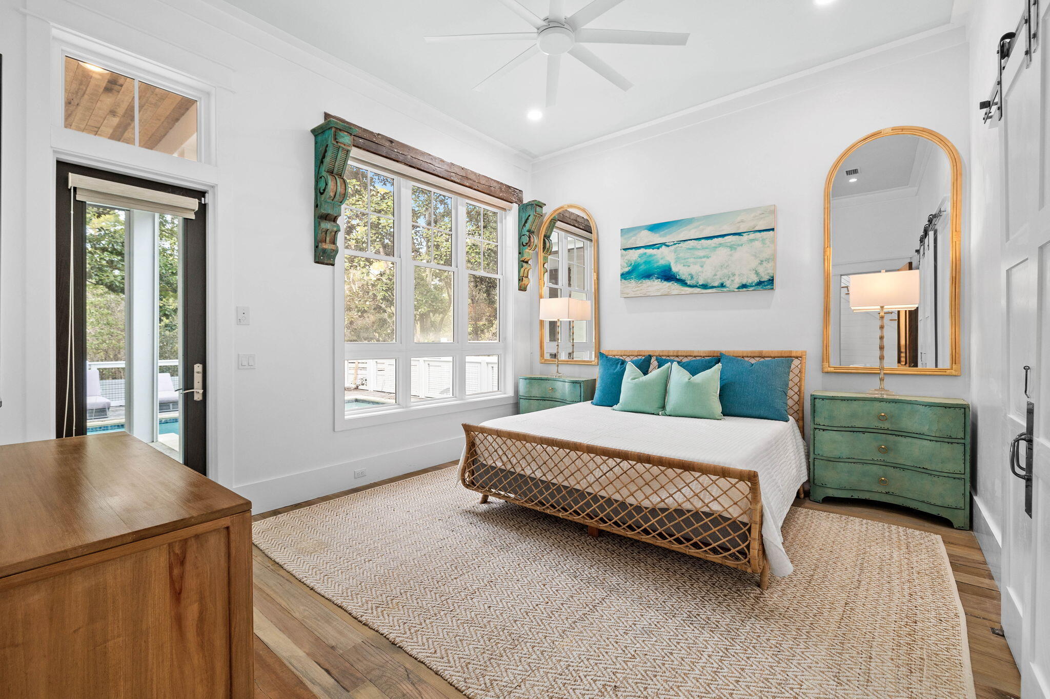 SEAGROVE SHORES - Residential