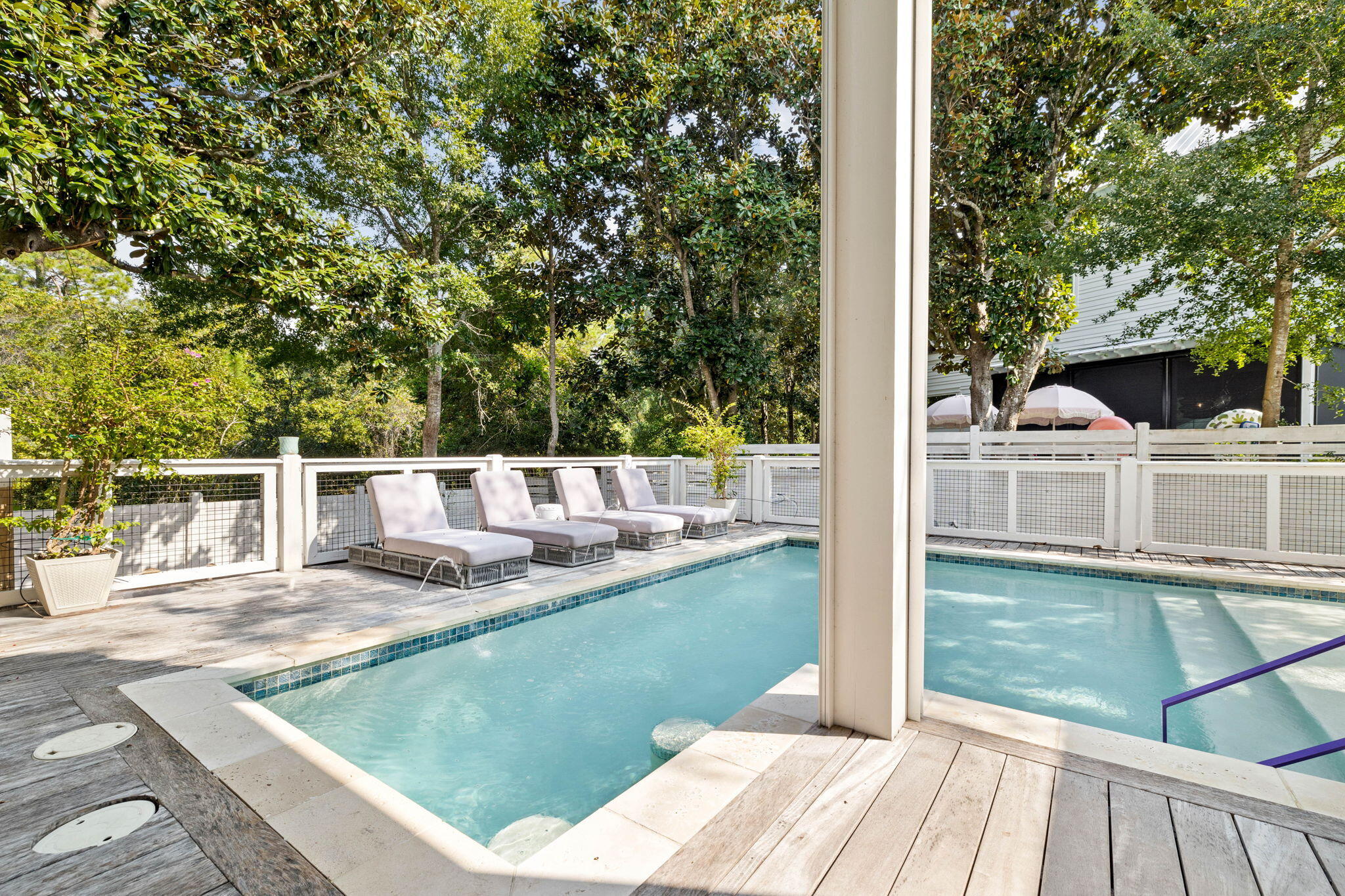 SEAGROVE SHORES - Residential