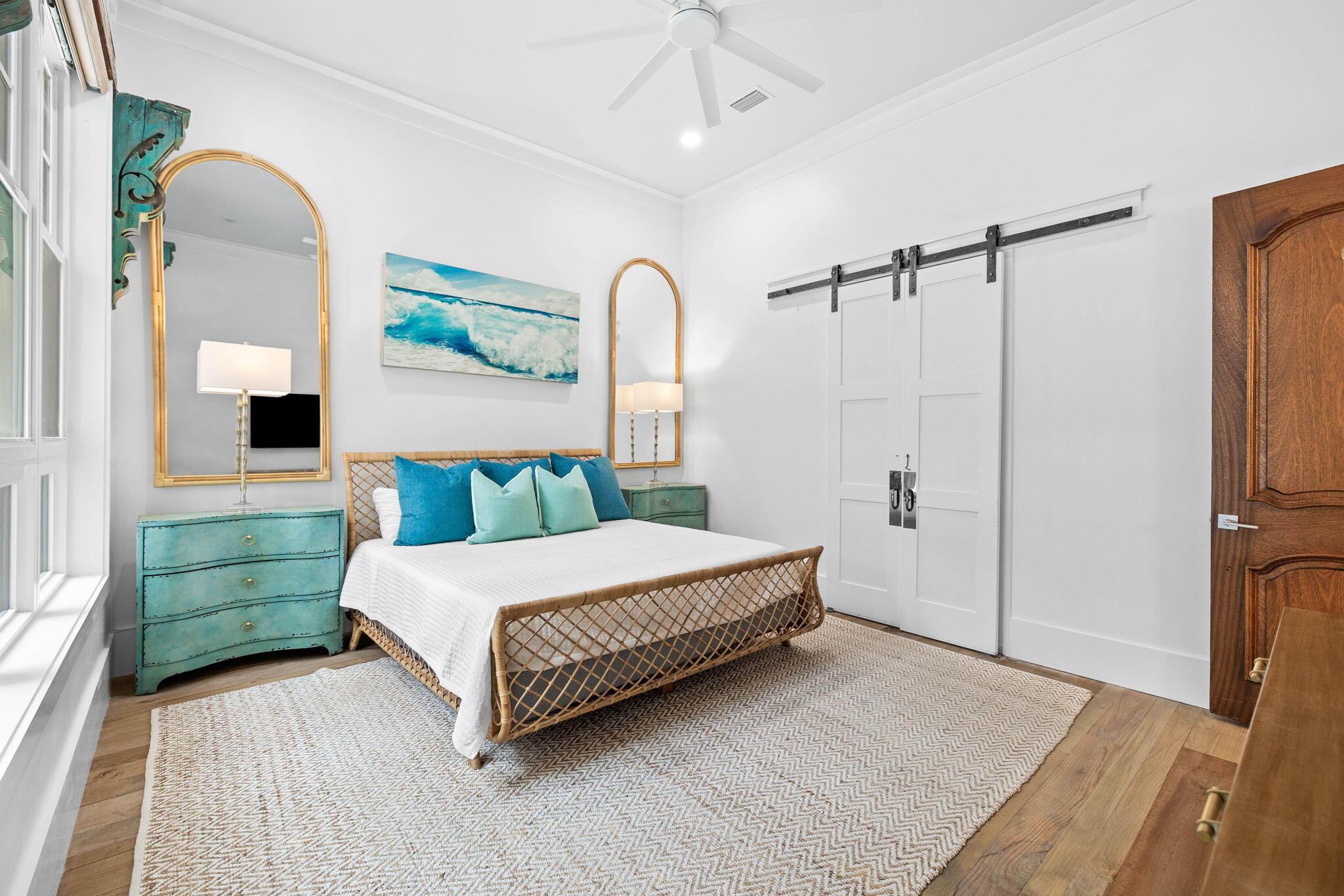 SEAGROVE SHORES - Residential