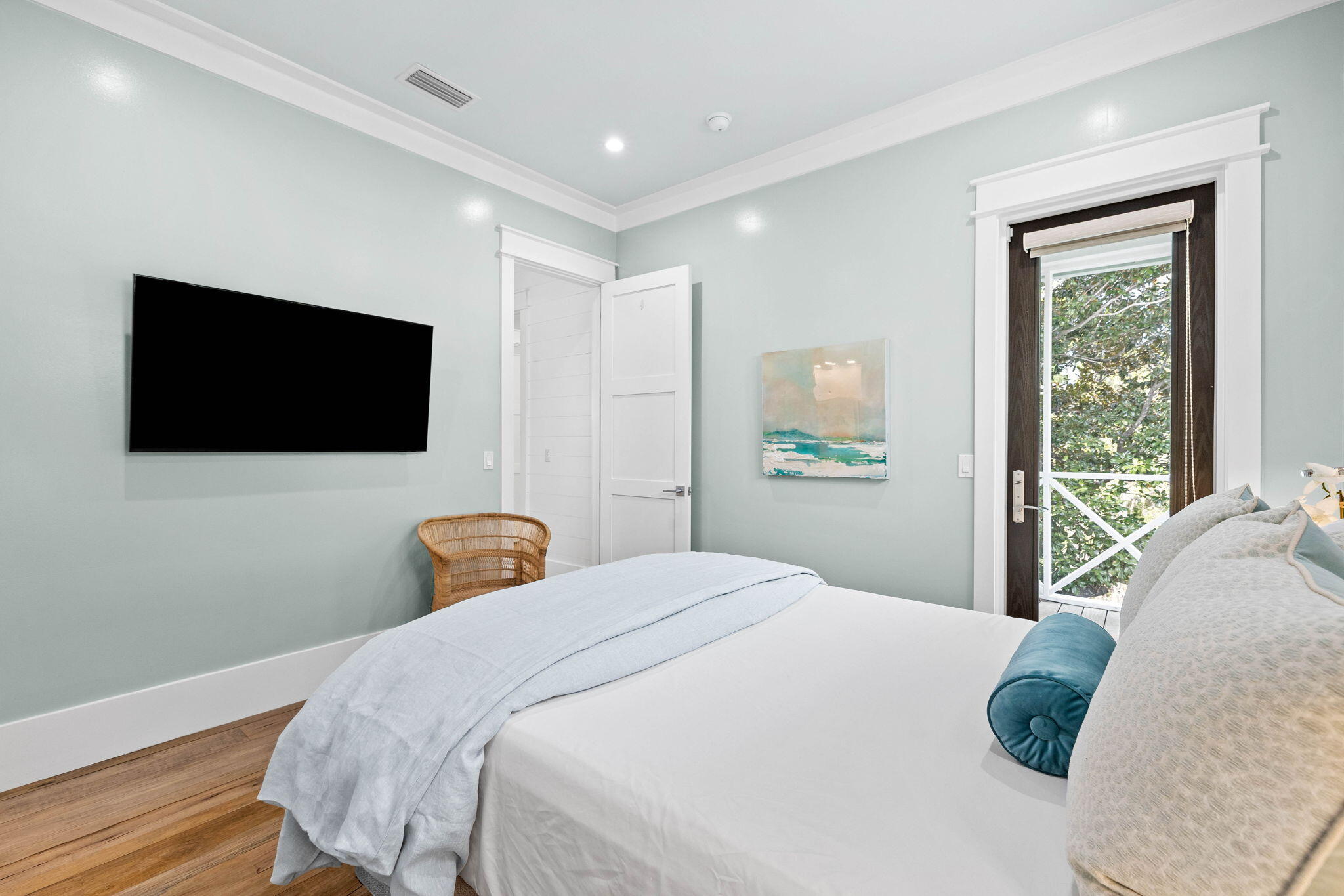 SEAGROVE SHORES - Residential