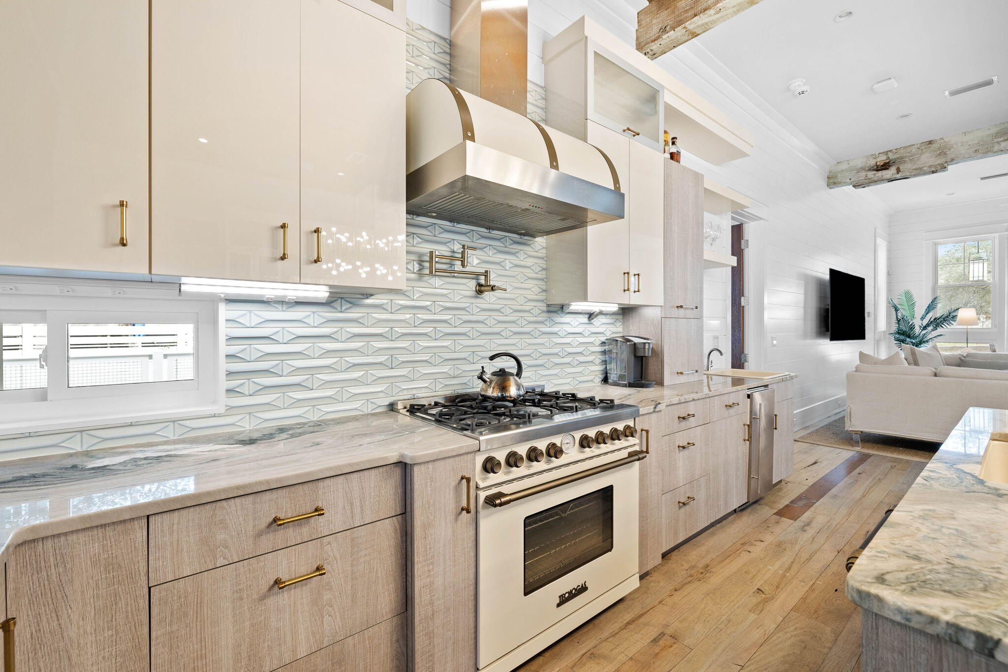 SEAGROVE SHORES - Residential