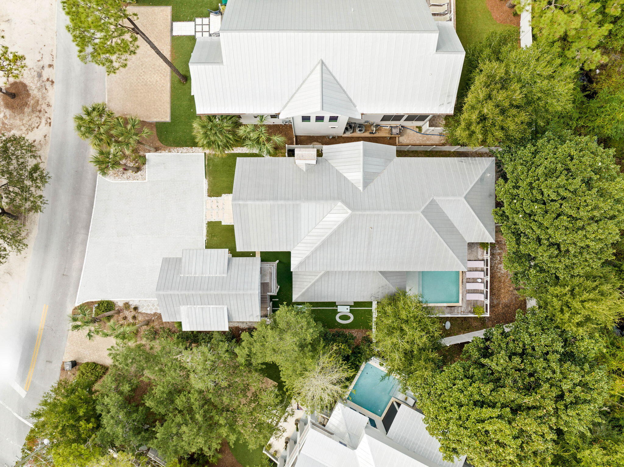 SEAGROVE SHORES - Residential
