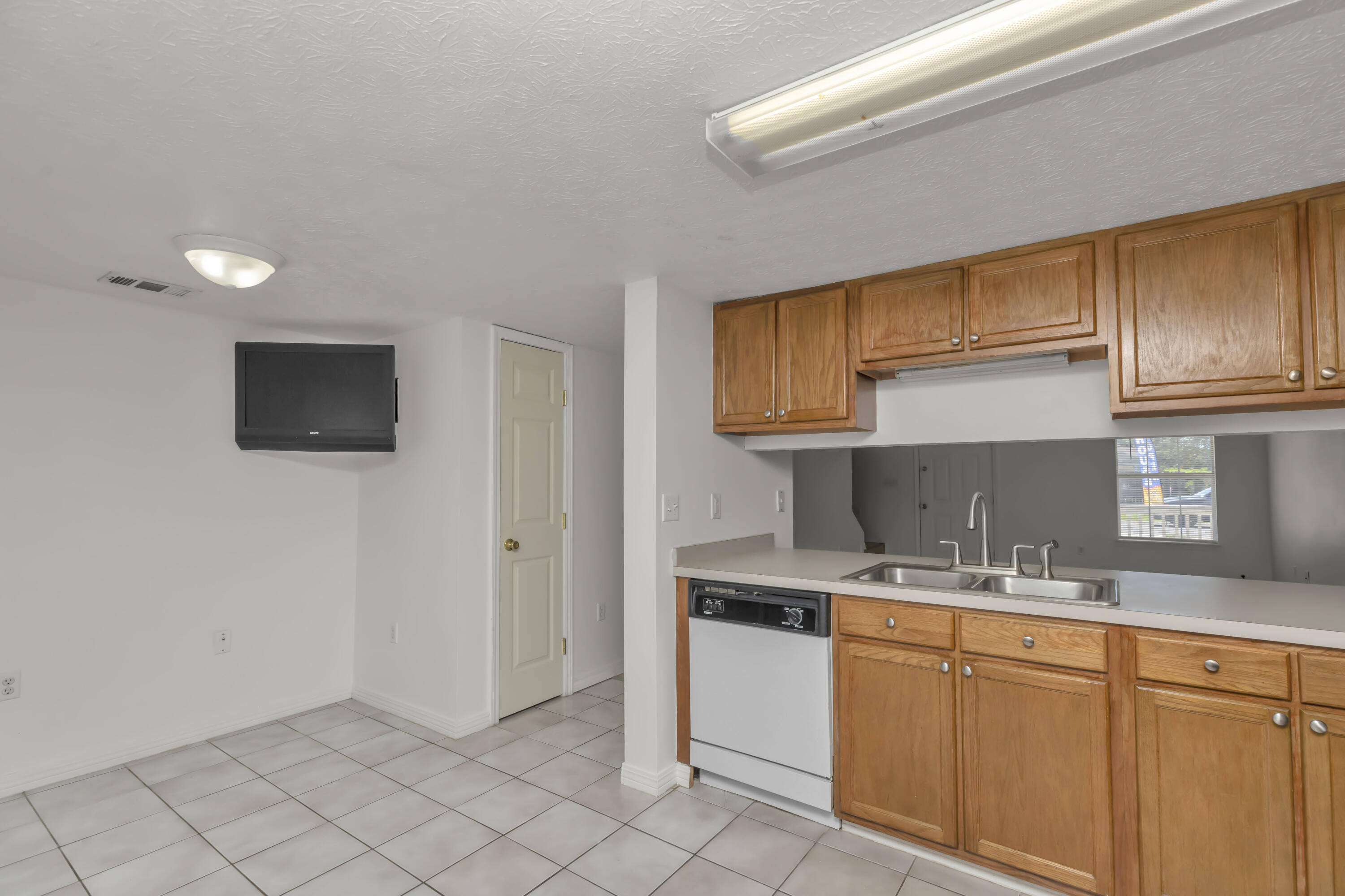 CHATELAINE ESTATES S/D - Residential