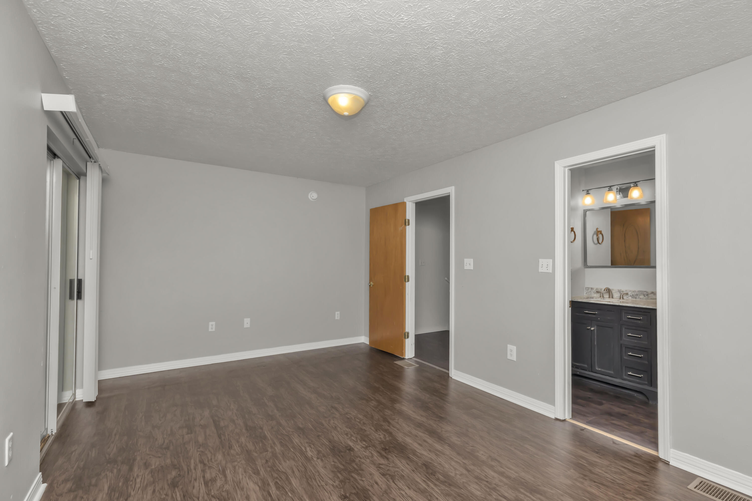 CHATELAINE ESTATES S/D - Residential