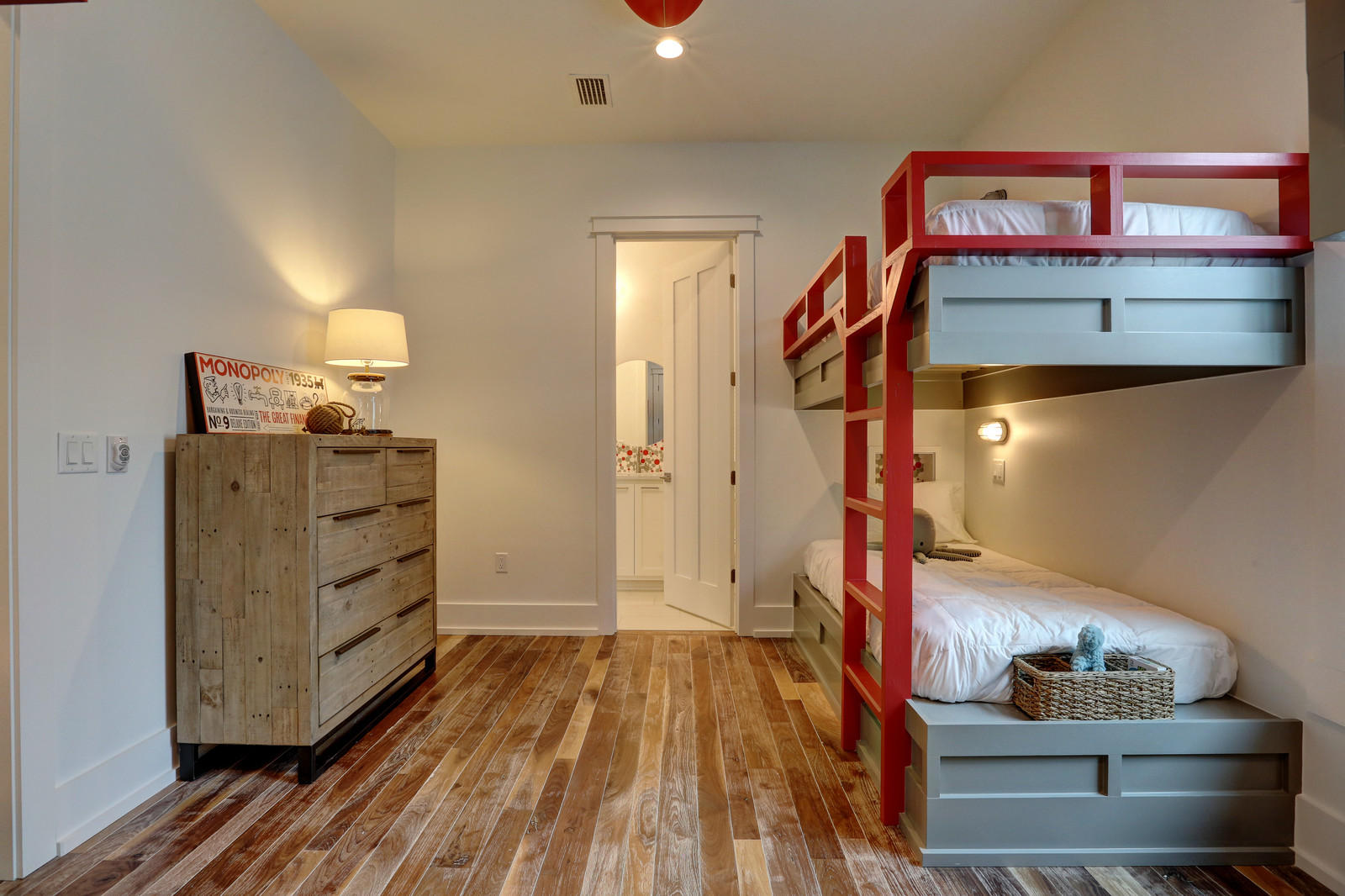 BEACH HAVEN COTTAGES - Residential