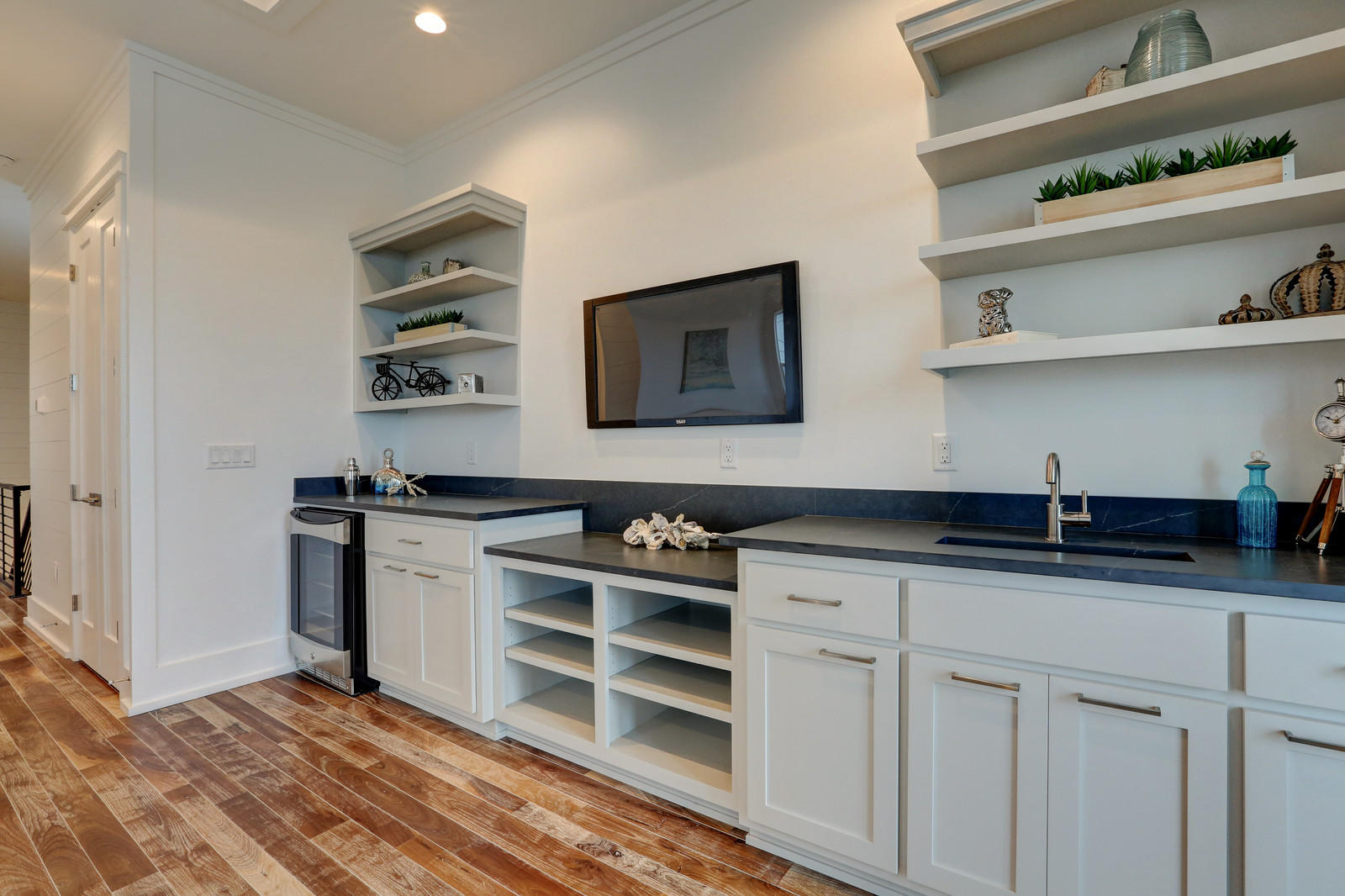 BEACH HAVEN COTTAGES - Residential