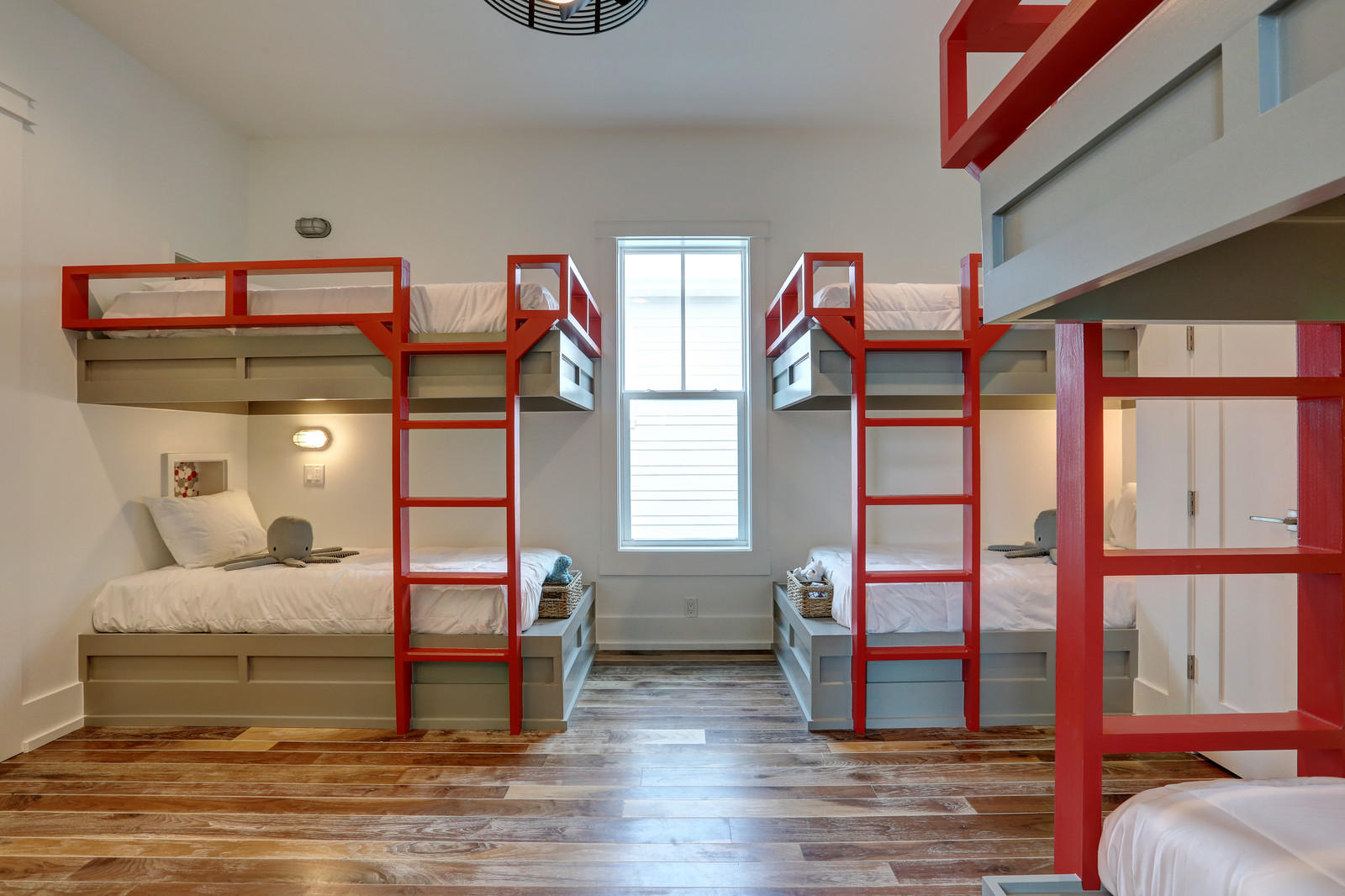 BEACH HAVEN COTTAGES - Residential