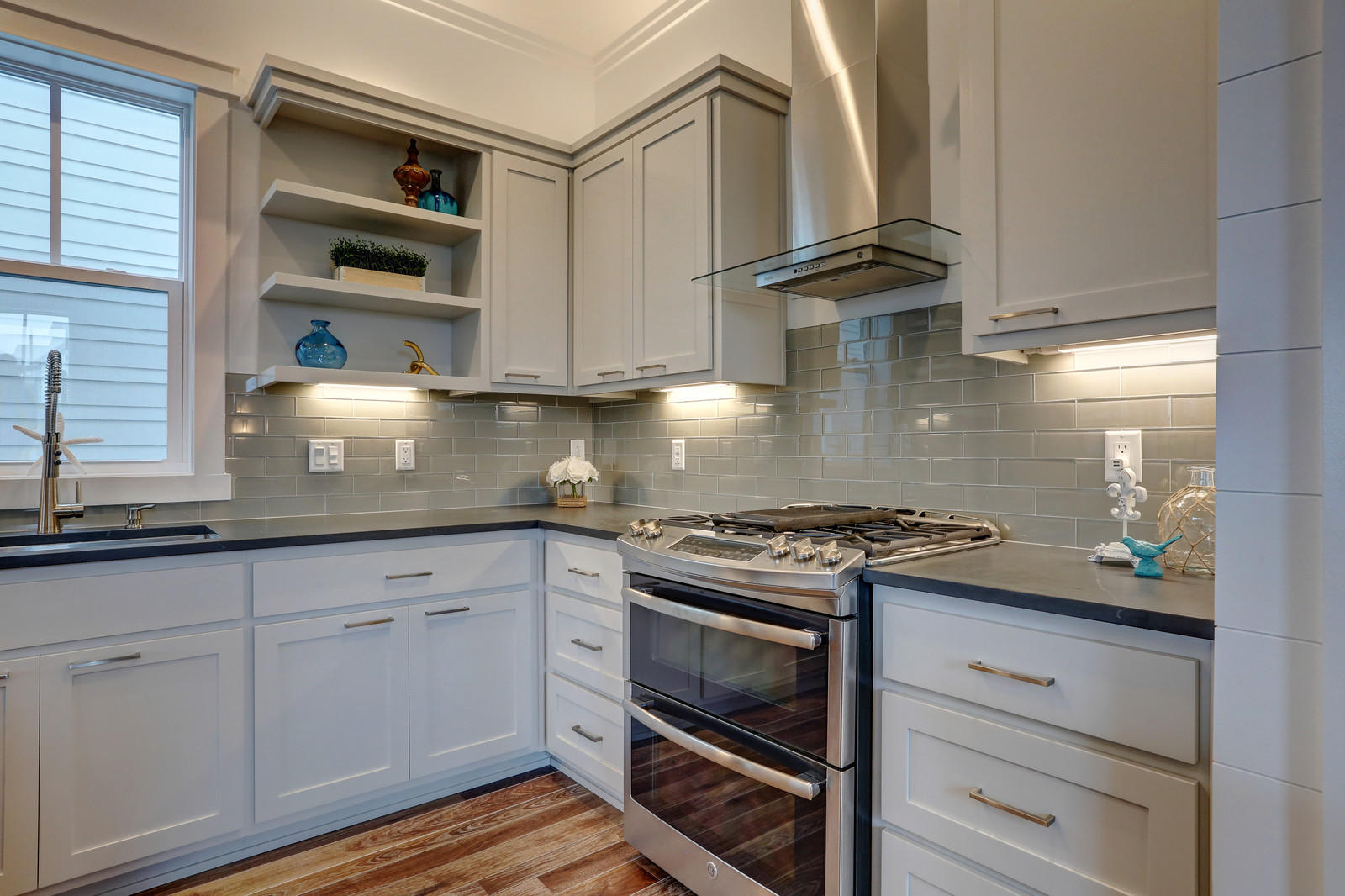 BEACH HAVEN COTTAGES - Residential