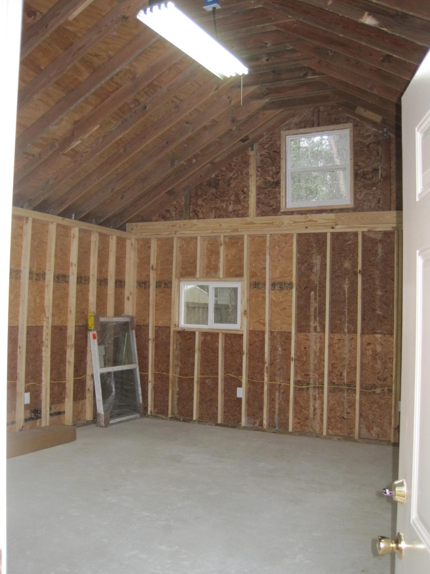 PARTIN BROOKS S/D LOT 31 BLK 1 - Residential