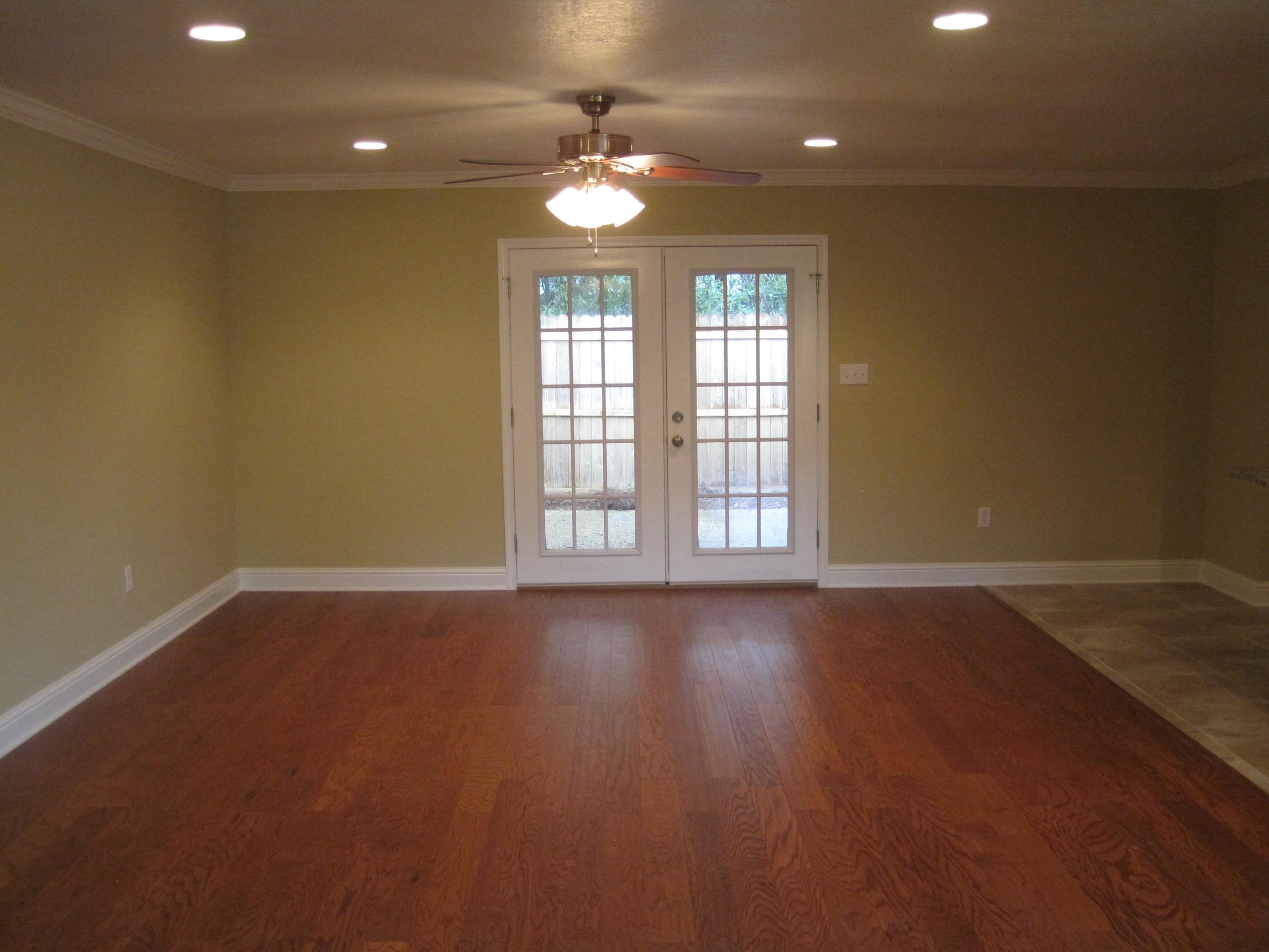 PARTIN BROOKS S/D LOT 31 BLK 1 - Residential