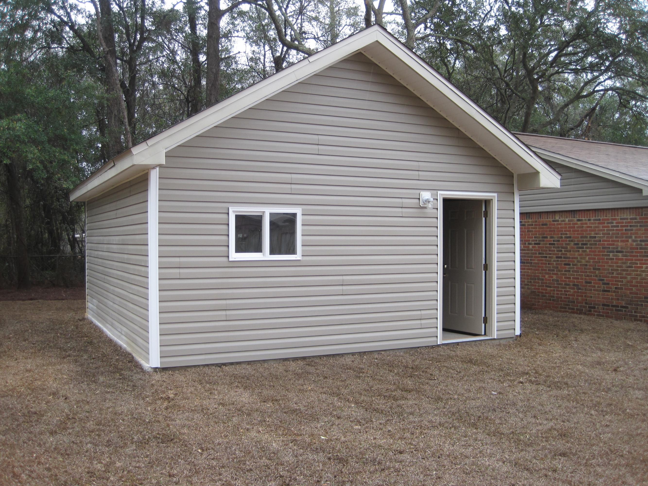 PARTIN BROOKS S/D LOT 31 BLK 1 - Residential