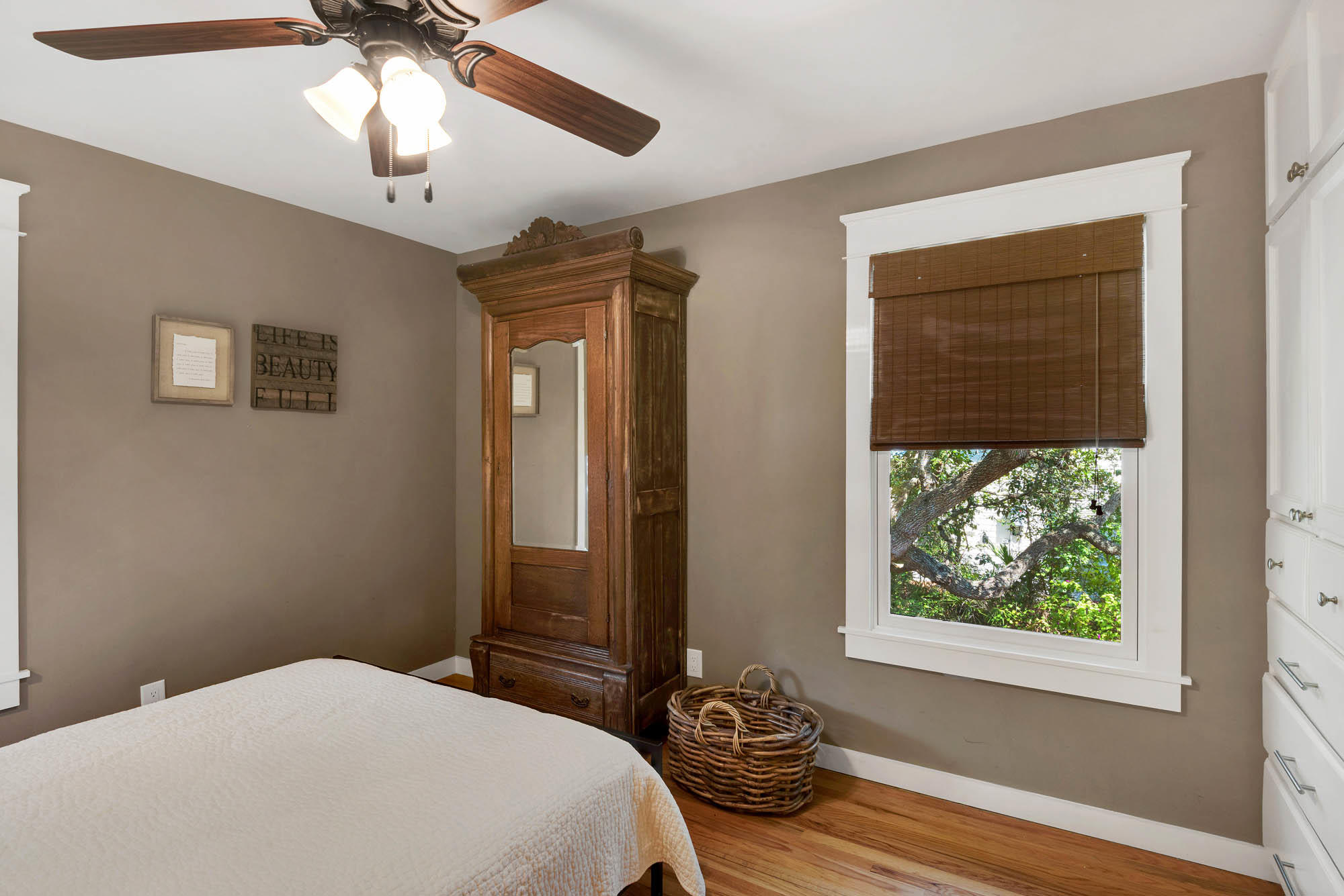 SEAGROVE 5TH ADDN - Residential
