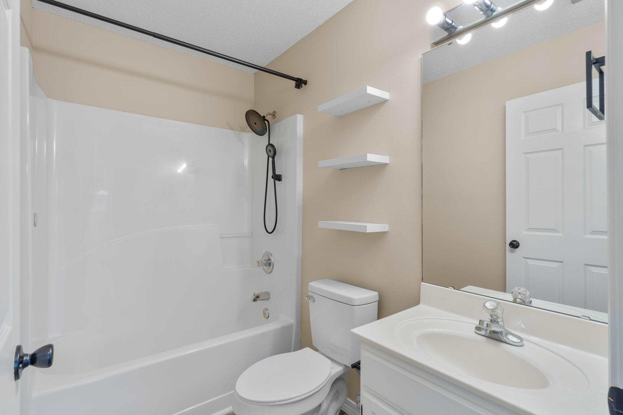 WINDING CREEK ESTATES PH 4 - Residential Lease