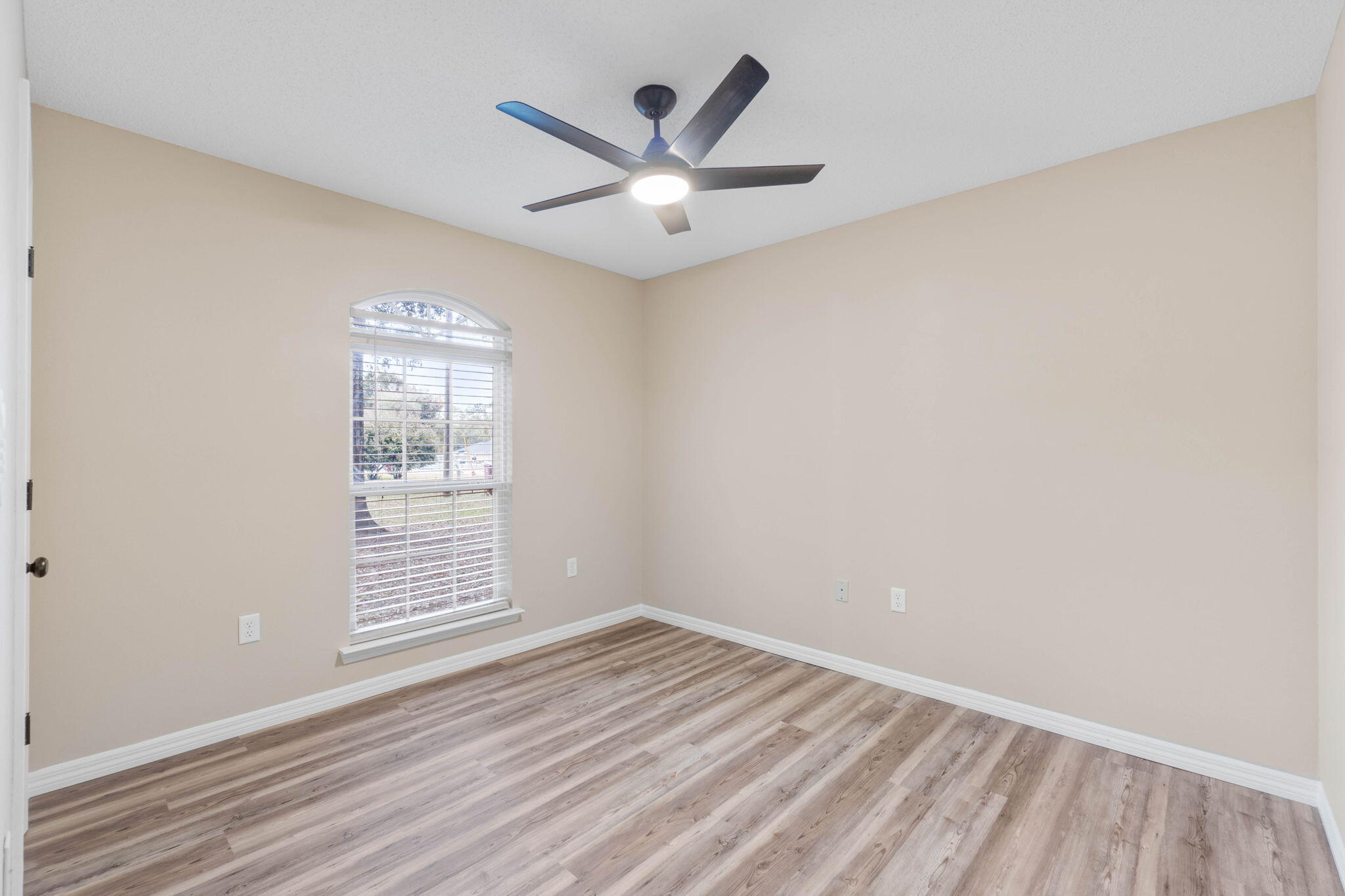 WINDING CREEK ESTATES PH 4 - Residential Lease