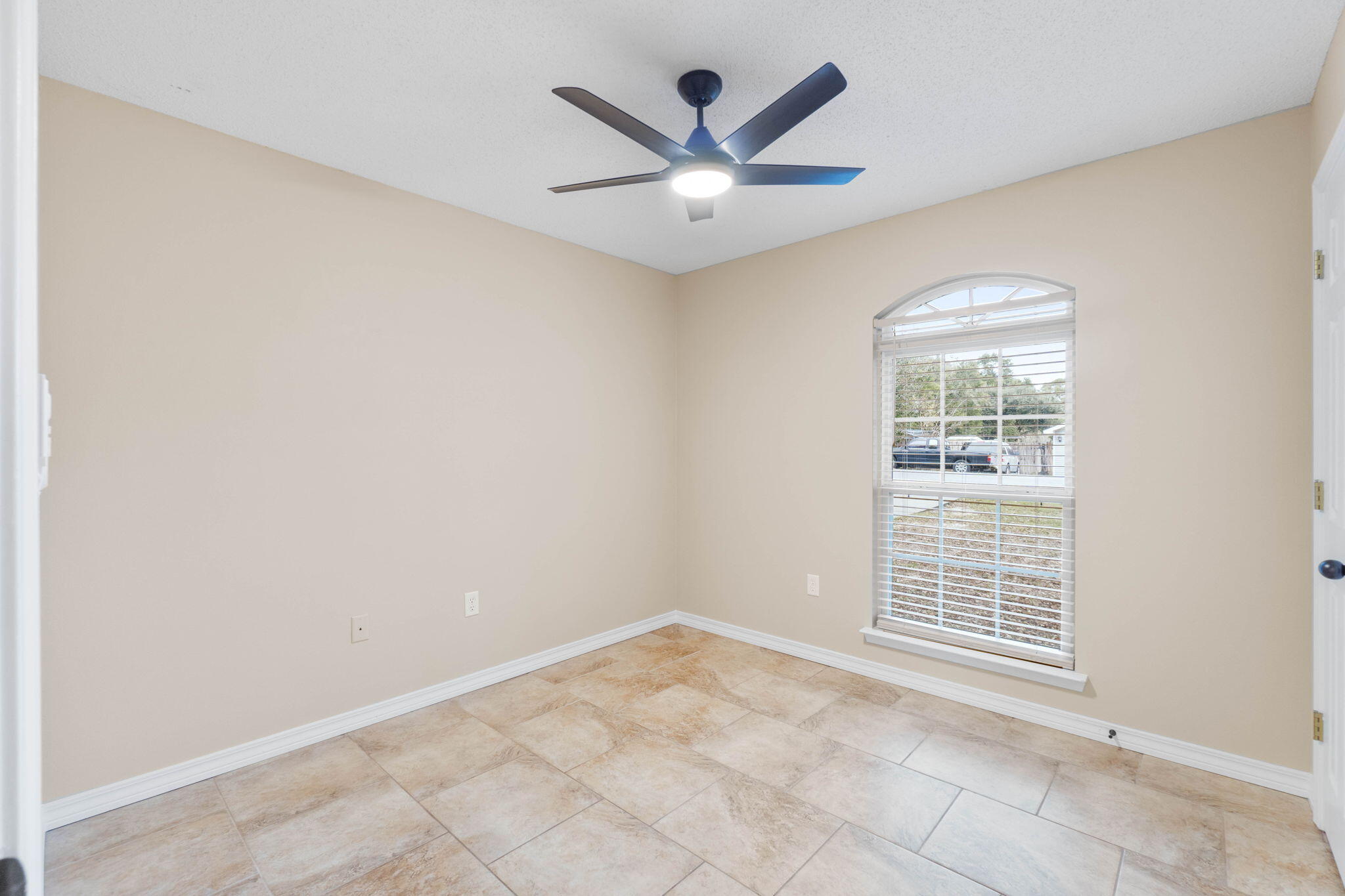 WINDING CREEK ESTATES PH 4 - Residential Lease