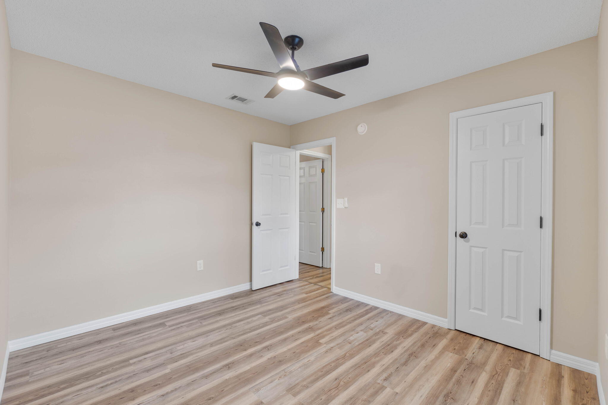 WINDING CREEK ESTATES PH 4 - Residential Lease