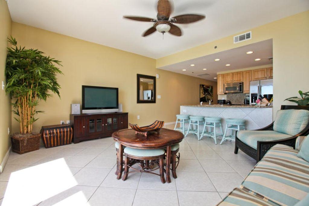 Splash Condo - Residential