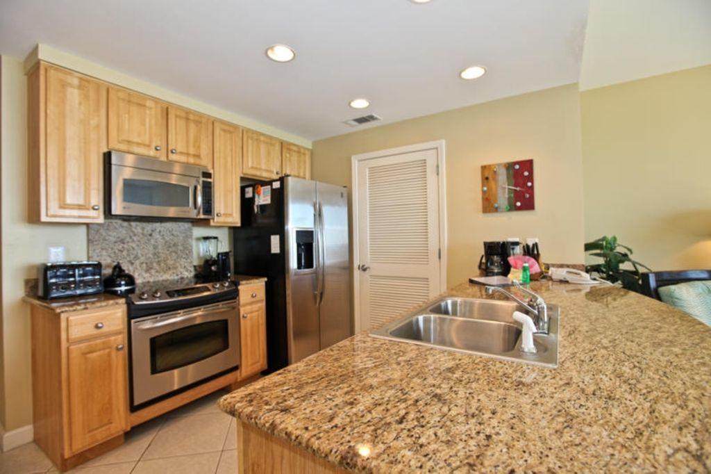 Splash Condo - Residential