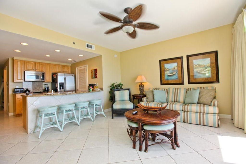 Splash Condo - Residential