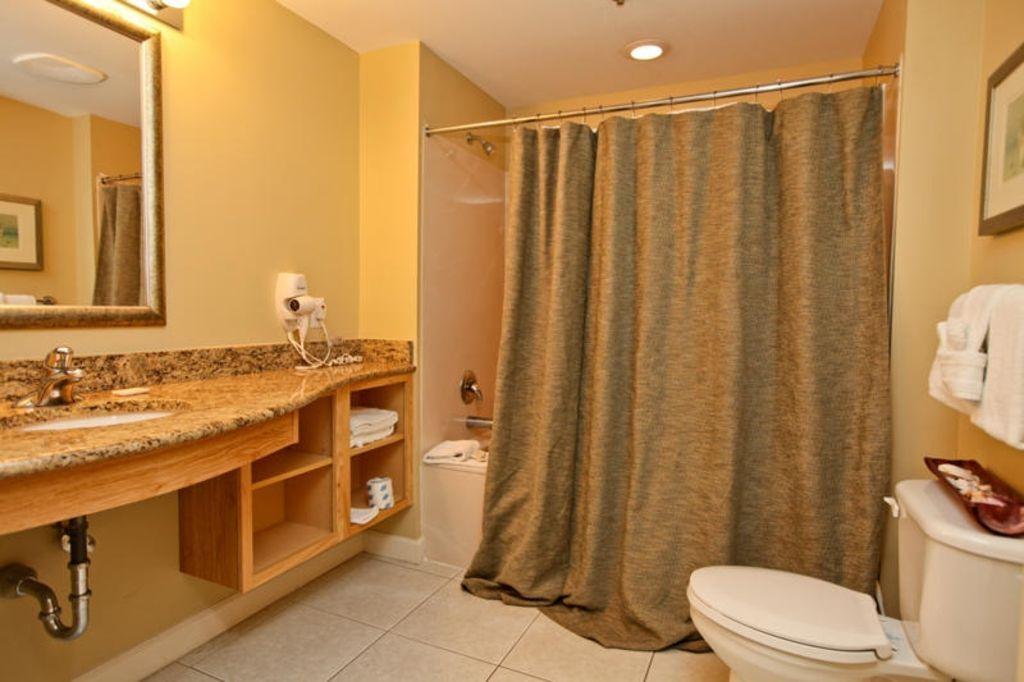 Splash Condo - Residential