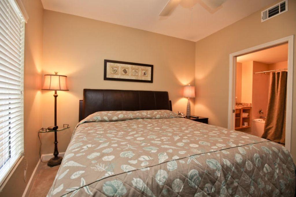 Splash Condo - Residential