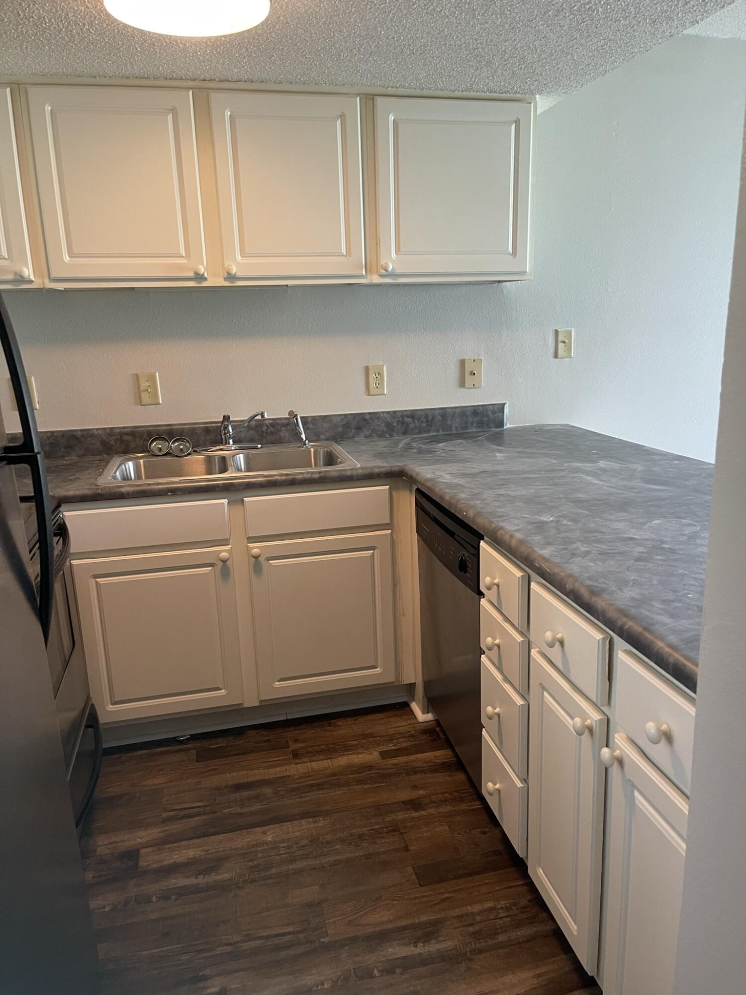 FINISTERRA CONDO - Residential Lease