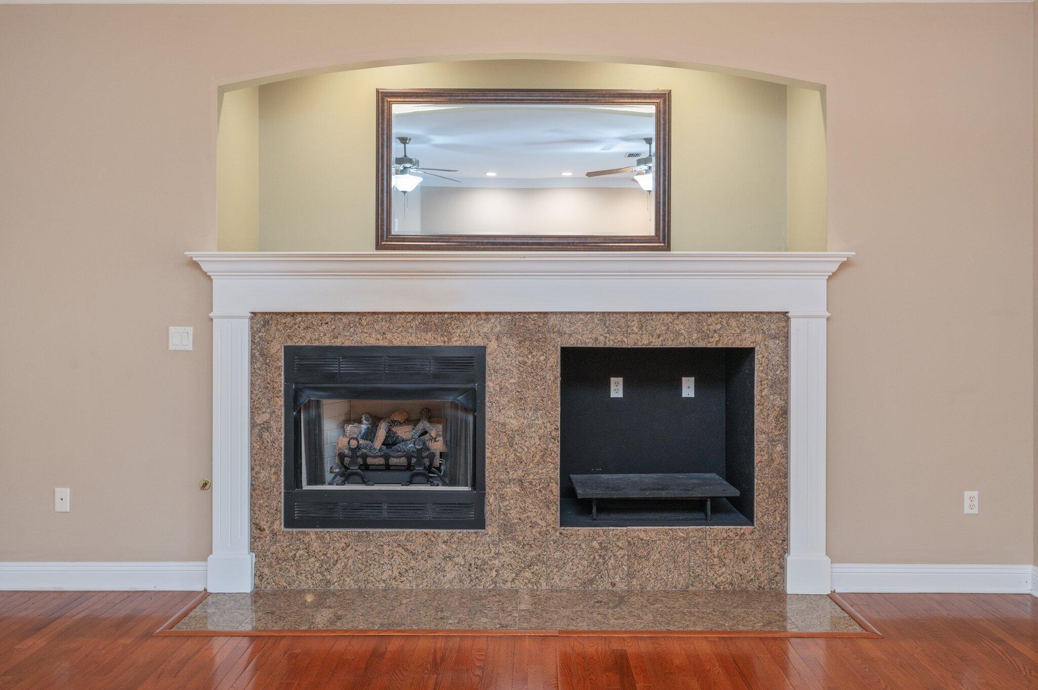 MAGNOLIA POINTE - Residential