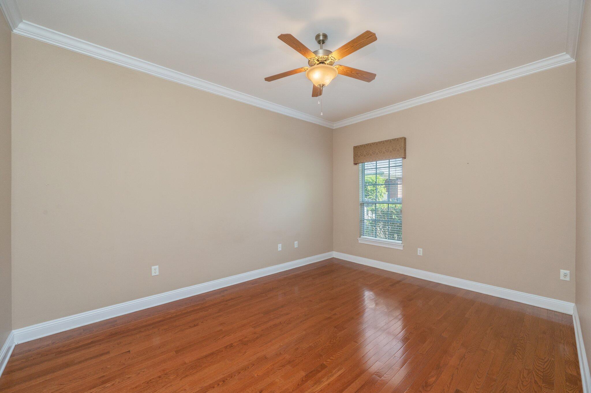 MAGNOLIA POINTE - Residential
