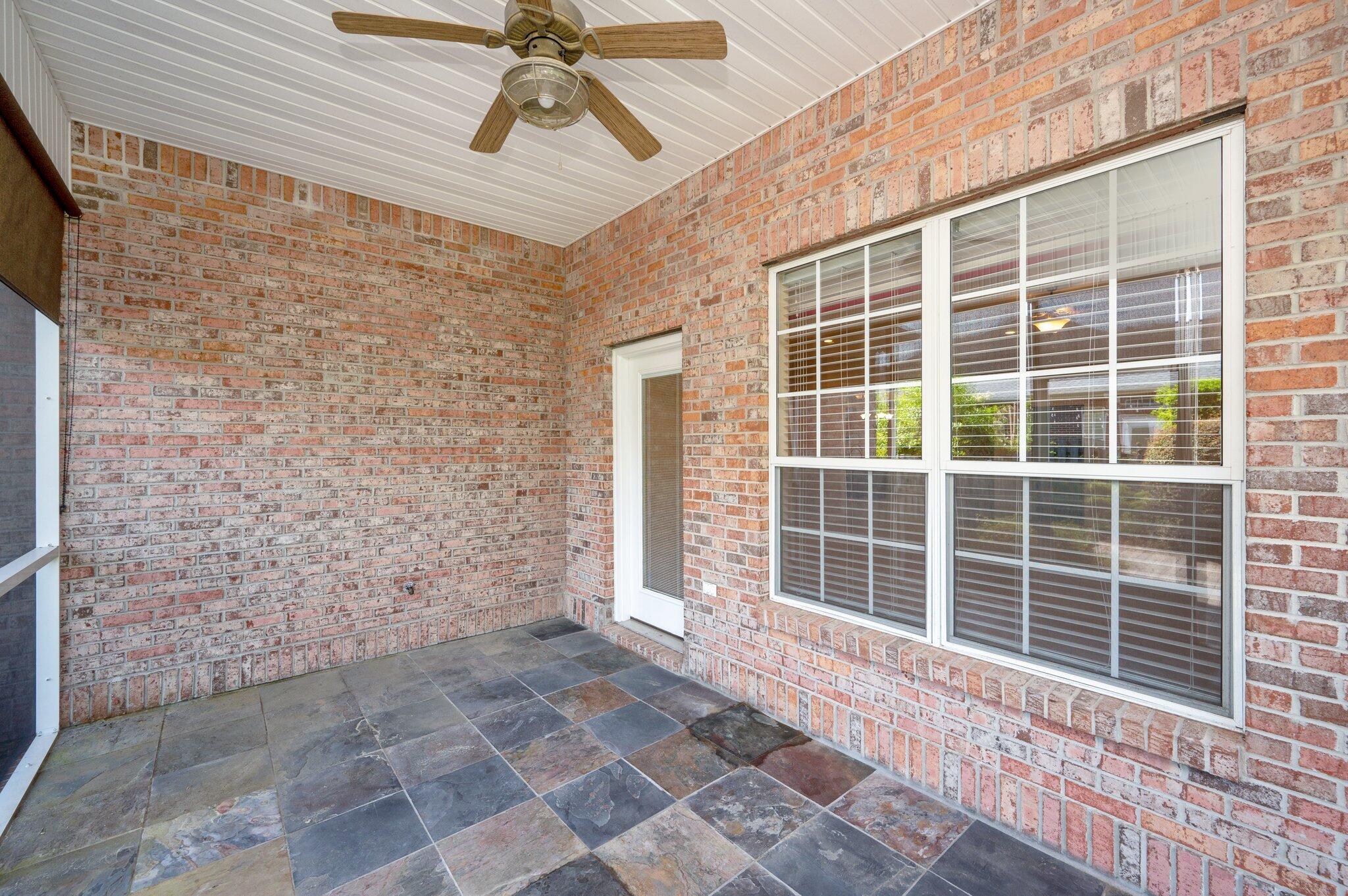 MAGNOLIA POINTE - Residential
