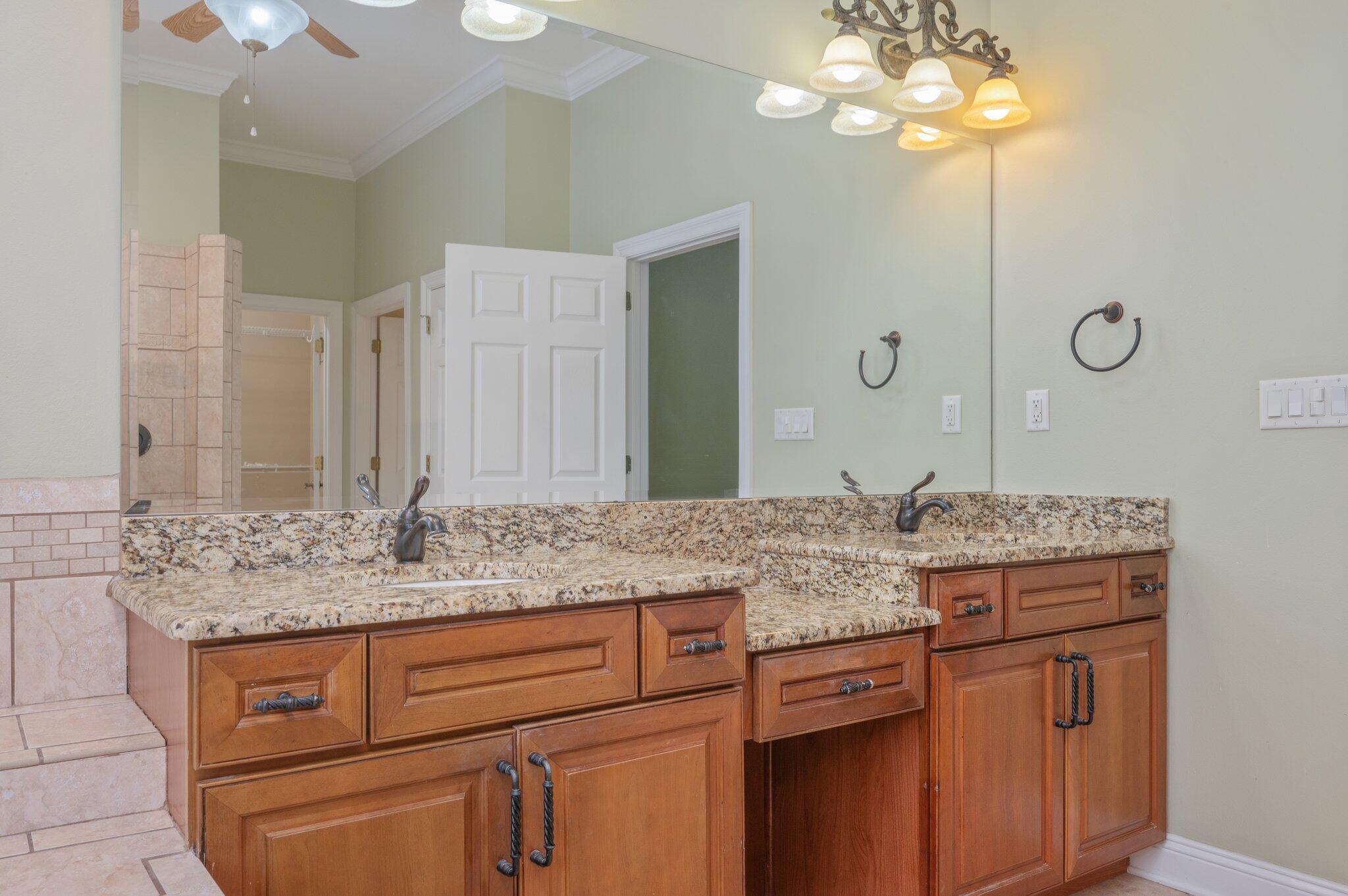 MAGNOLIA POINTE - Residential
