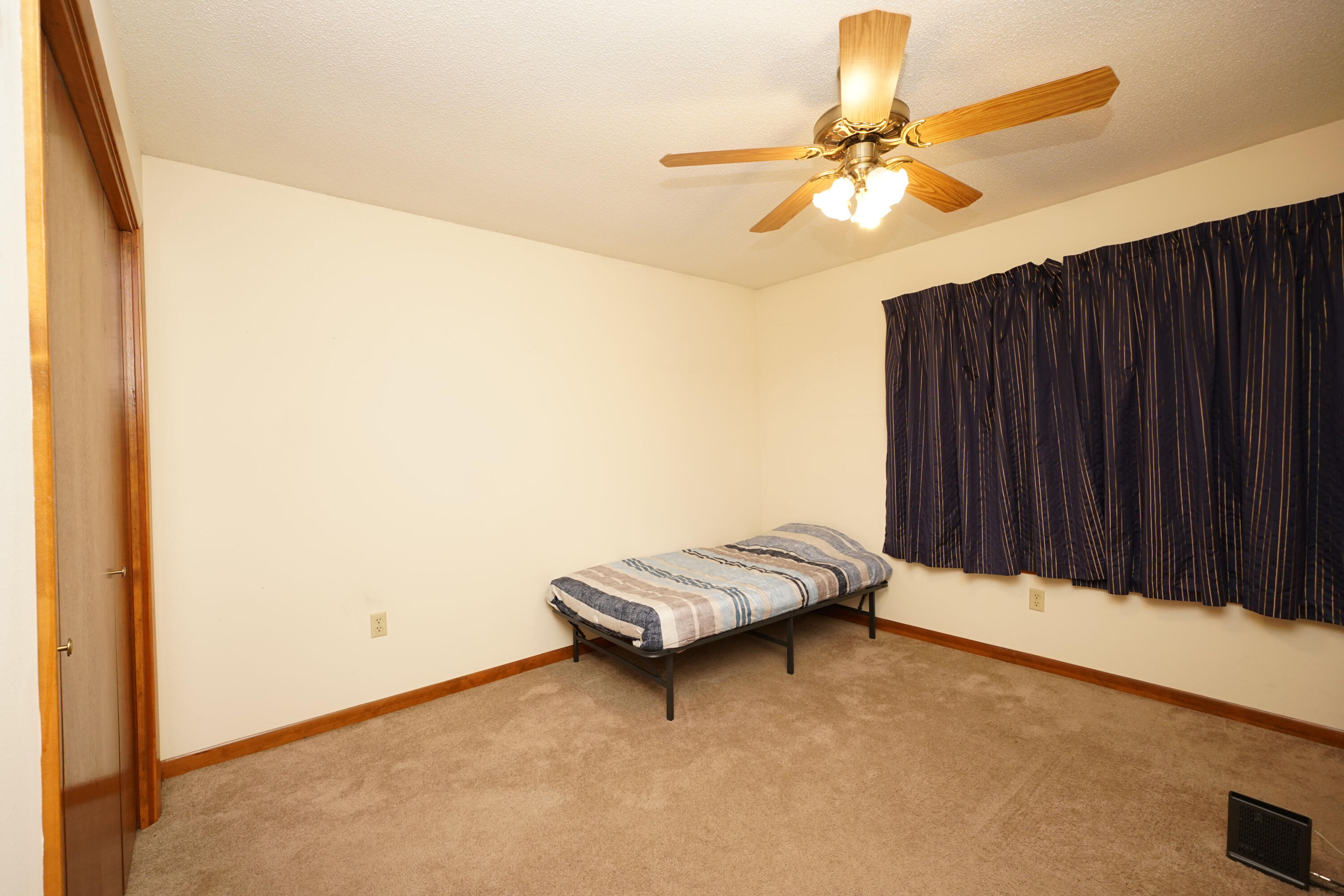 COUNTRYVIEW ESTATES 6TH ADDN PH3 - Residential