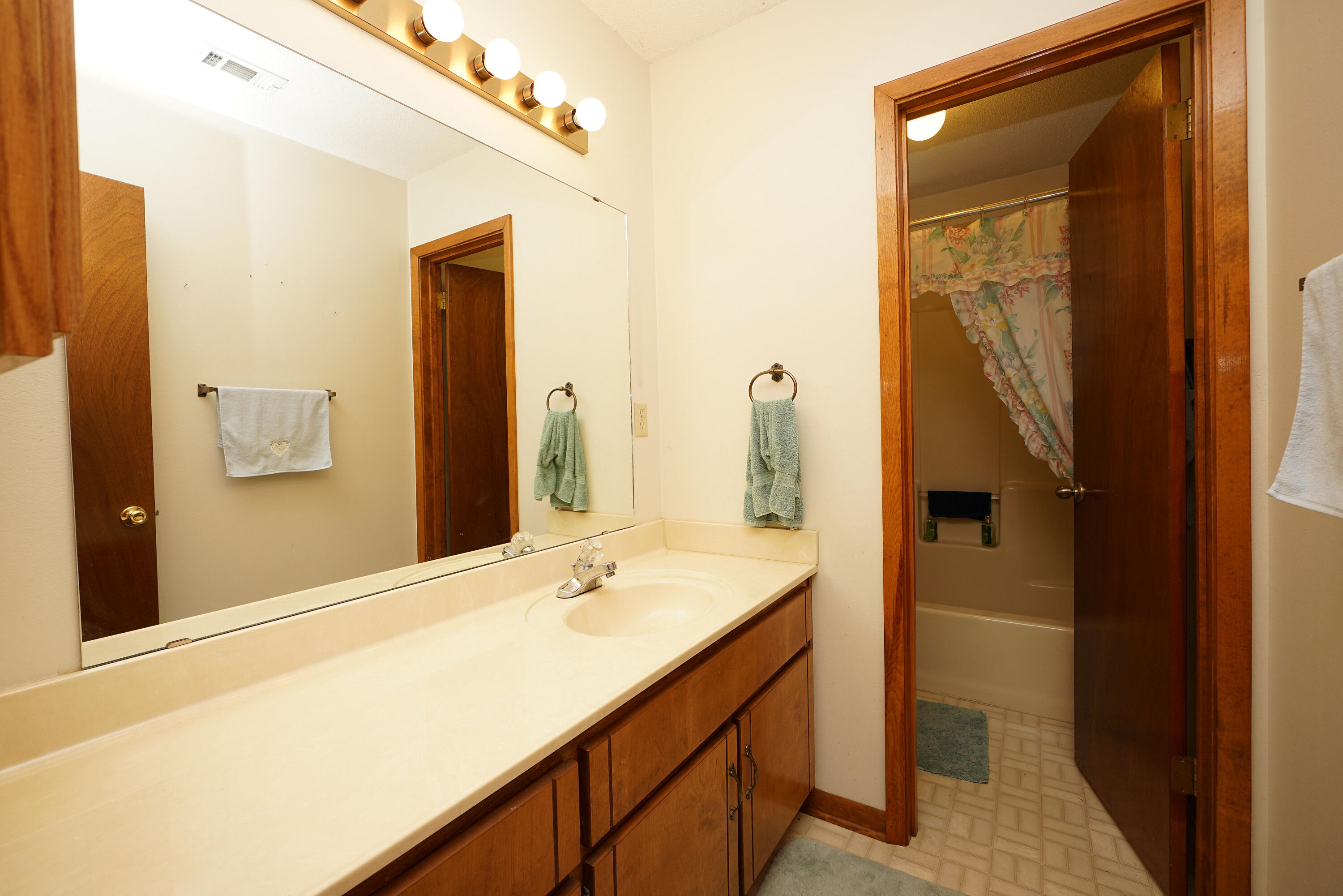 COUNTRYVIEW ESTATES 6TH ADDN PH3 - Residential