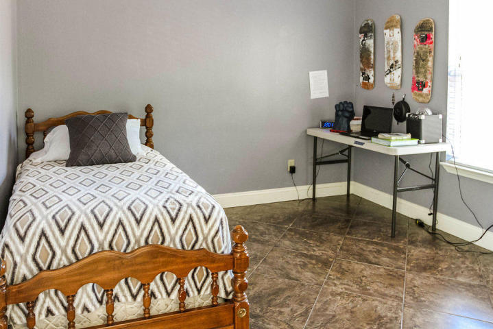 METES & BOUNDS - Residential Lease