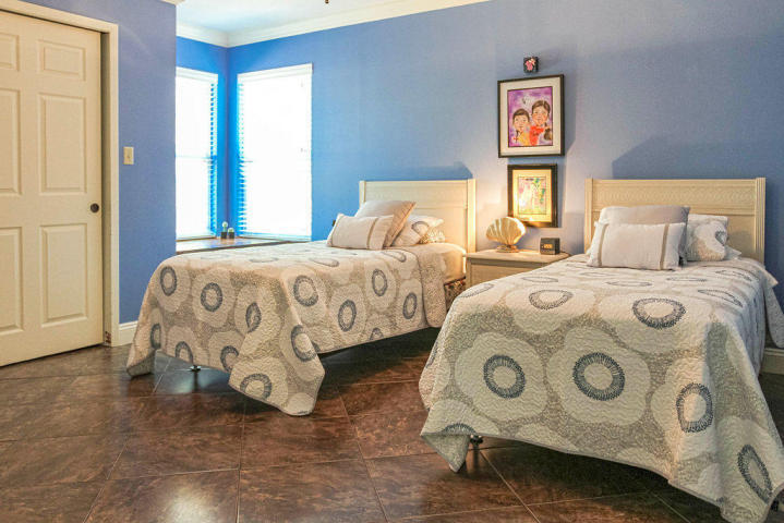 METES & BOUNDS - Residential Lease