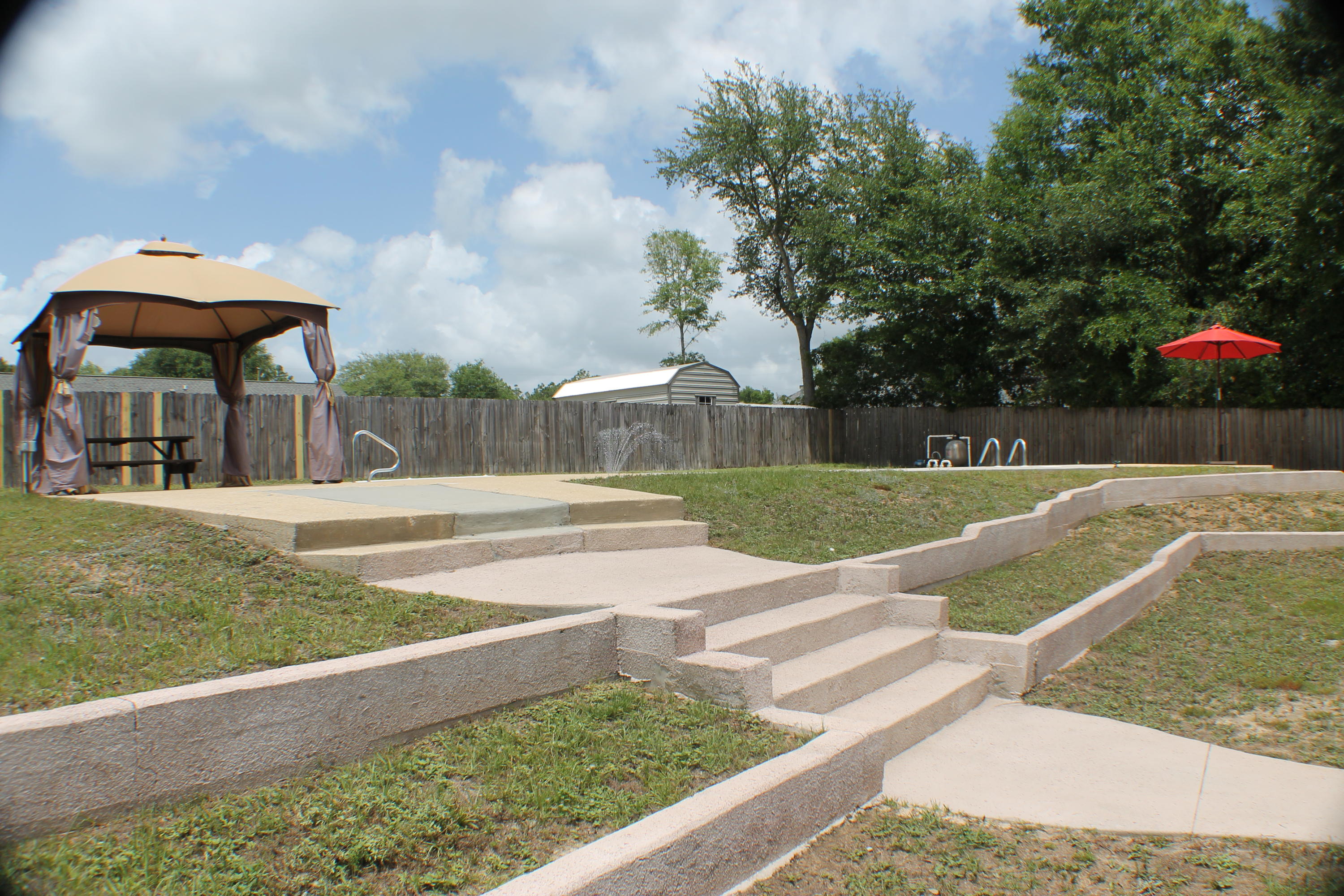 SHOAL CREEK MANOR WEST - Residential