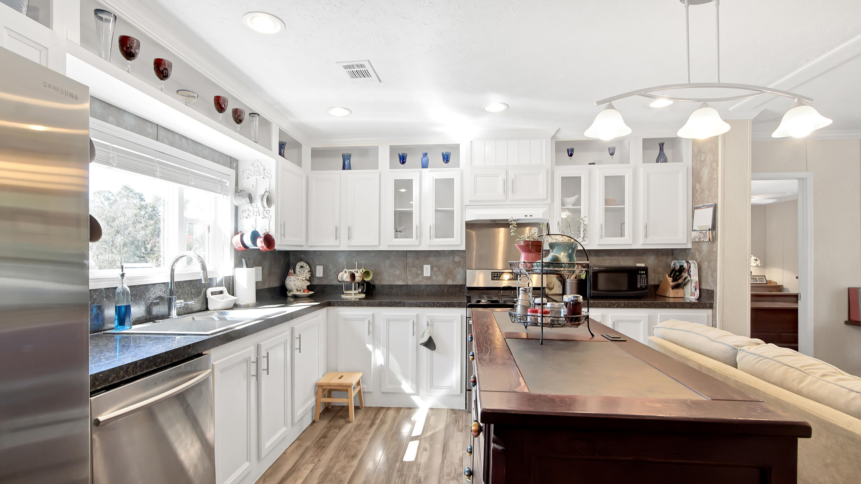 LAIRDS 2ND ADDN - Residential